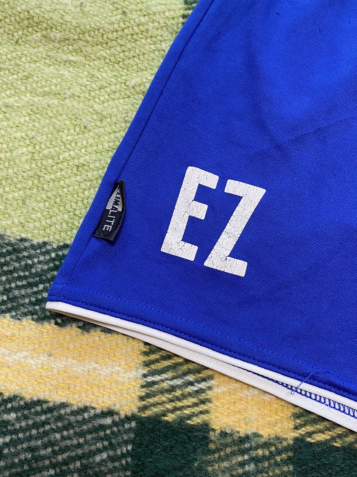 Adidas Vintage Adidas shorts streetwear y2k casual style size S Size US 30 / EU 46 - 2 Thumbnail