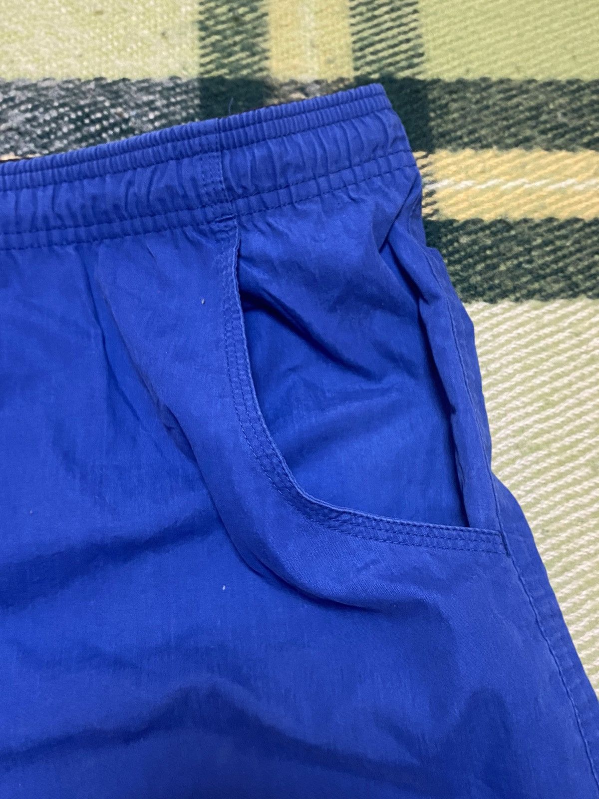 Adidas Vintage Adidas shorts streetwear y2k casual style size L Size US 34 / EU 50 - 2 Thumbnail