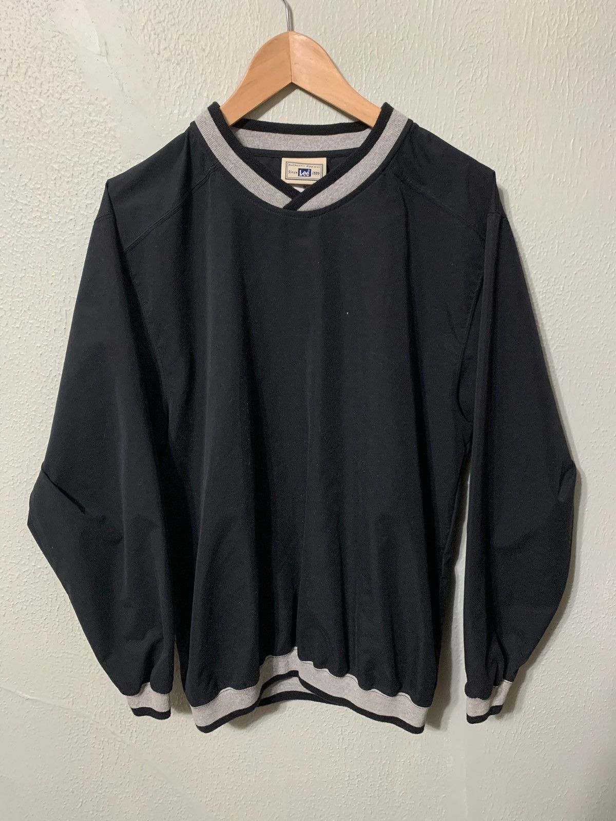 Lee × Vintage Vintage Lee Black Nylon Pullover Sweatshirt Size US S / EU 44-46 / 1 - 1 Thumbnail
