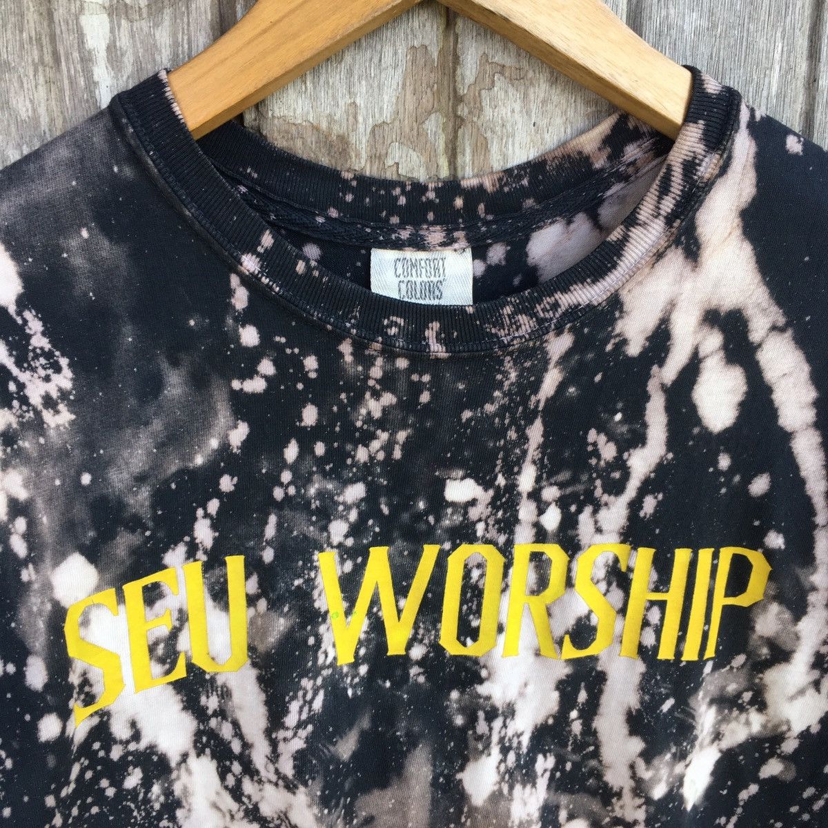 Band Tees Vintage Faded Y2K SEU Worship Band ERD GRUNGE THRASHED TEE Size US S / EU 44-46 / 1 - 3 Thumbnail