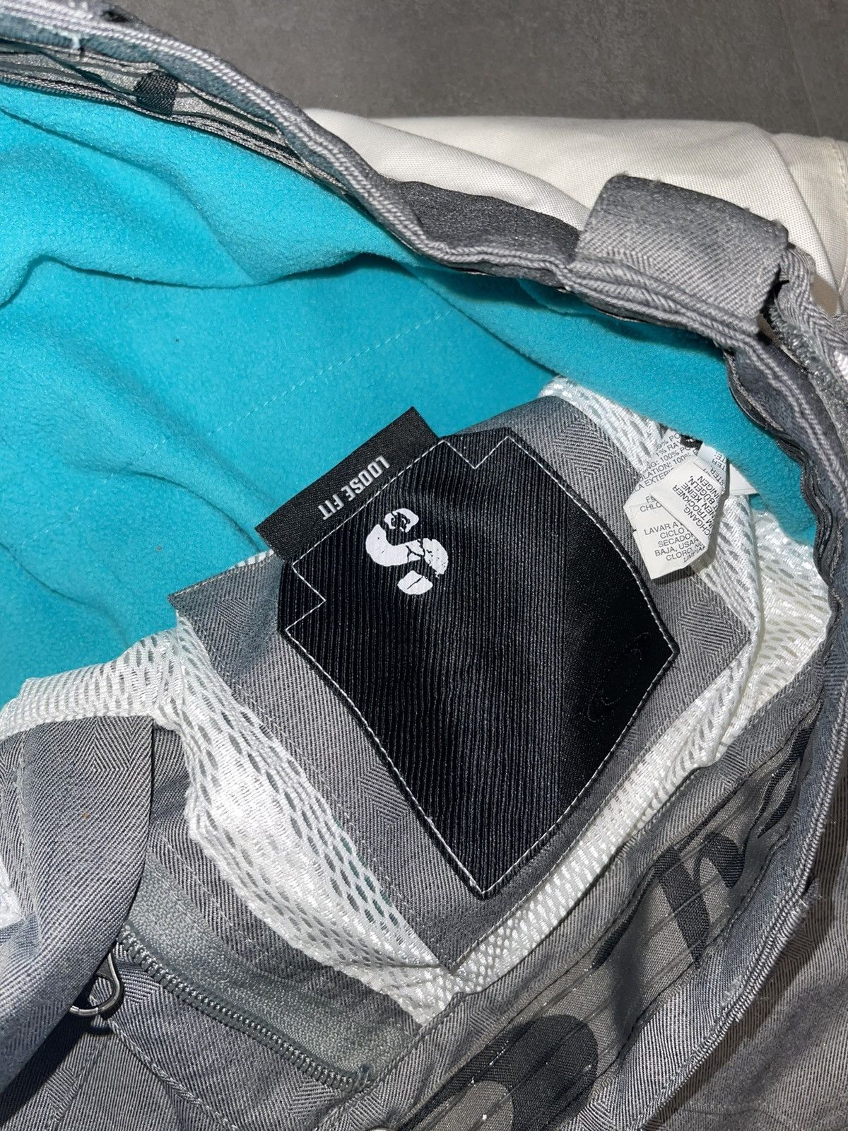 Oakley Oakley Technical Cargo Grey White Ski Pants Size 28" / US 6 / IT 42 - 22 Thumbnail