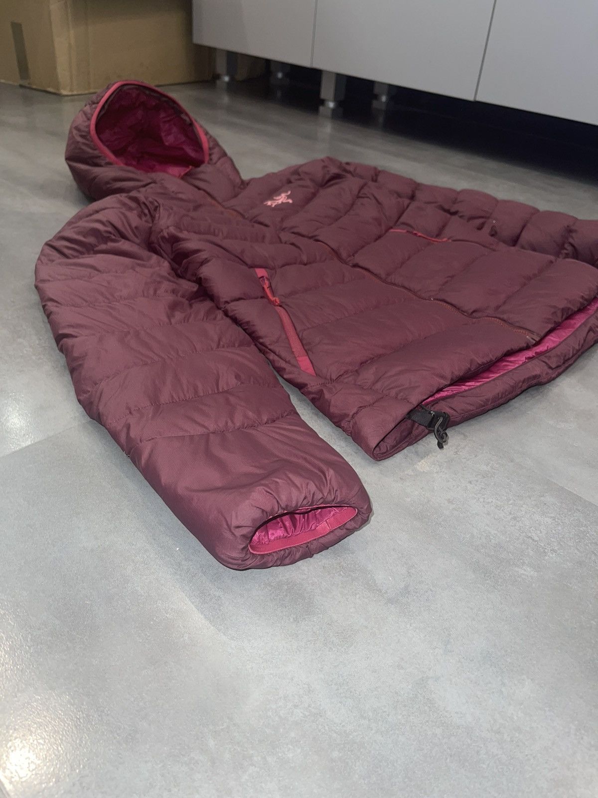 Arc'teryx Arc'Teryx Cerium Lt Hoody Technical Burgundy Puffer Jacket Size S / US 4 / IT 40 - 3 Thumbnail
