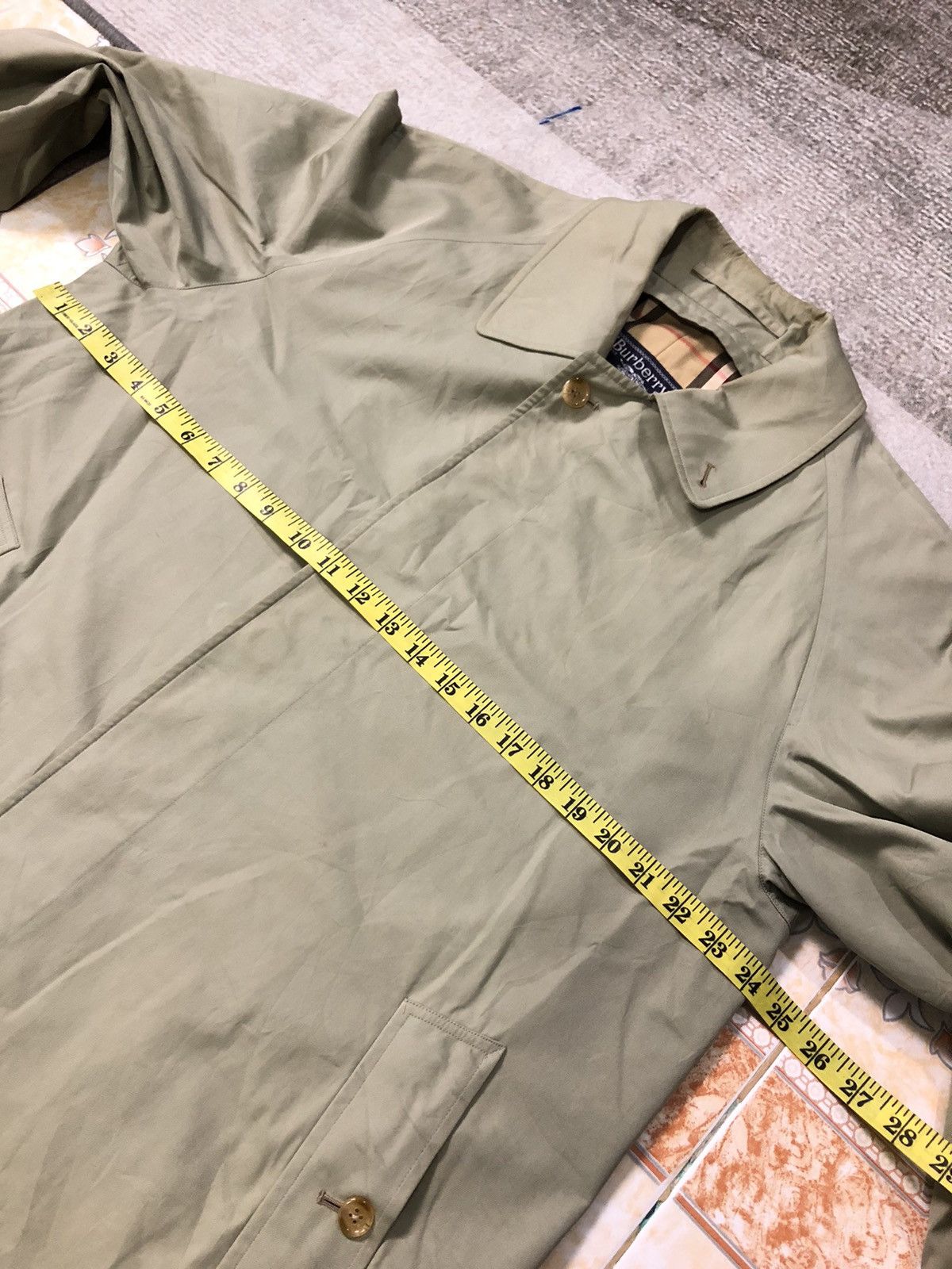Burberry VINTAGE BURBERRYS TRENCH COAT NOVA CHECK MADE IN ENGLAND 🏴󠁧󠁢󠁥󠁮󠁧󠁿 Size US L / EU 52-54 / 3 - 12 Thumbnail