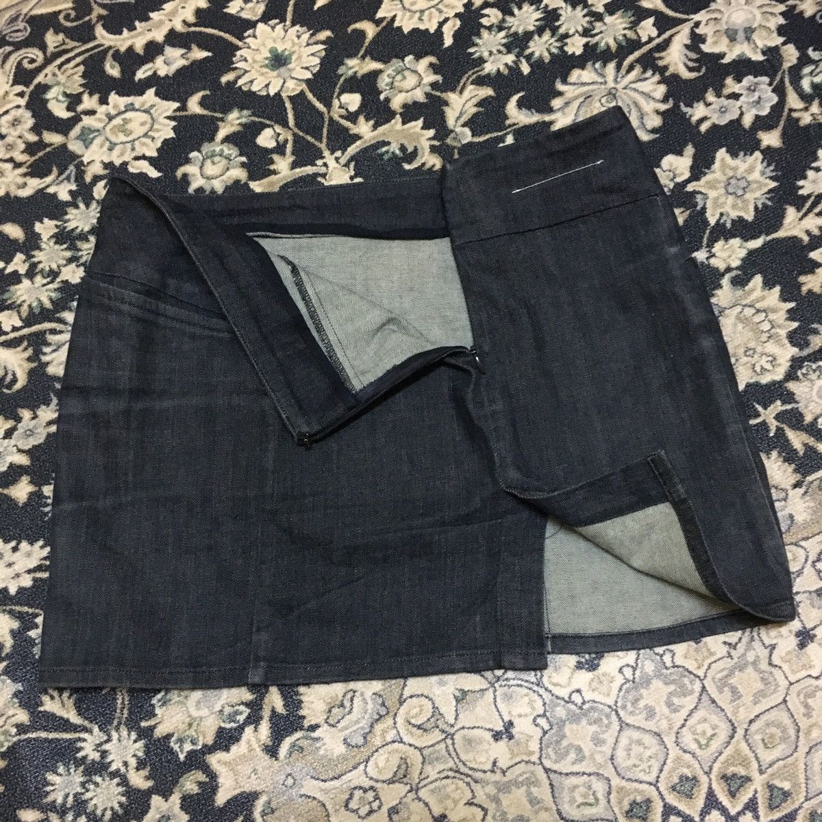 Maison Margiela Maison Margiela MM6 Mini Skirt Size 30" / US 8 / IT 44 - 5 Thumbnail