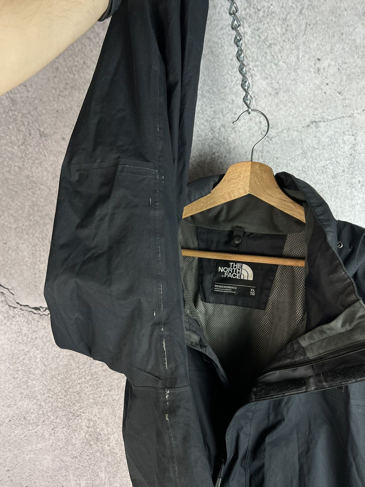 The North Face The North Face all black logo hyvent jacket Size US XL / EU 56 / 4 - 7 Thumbnail