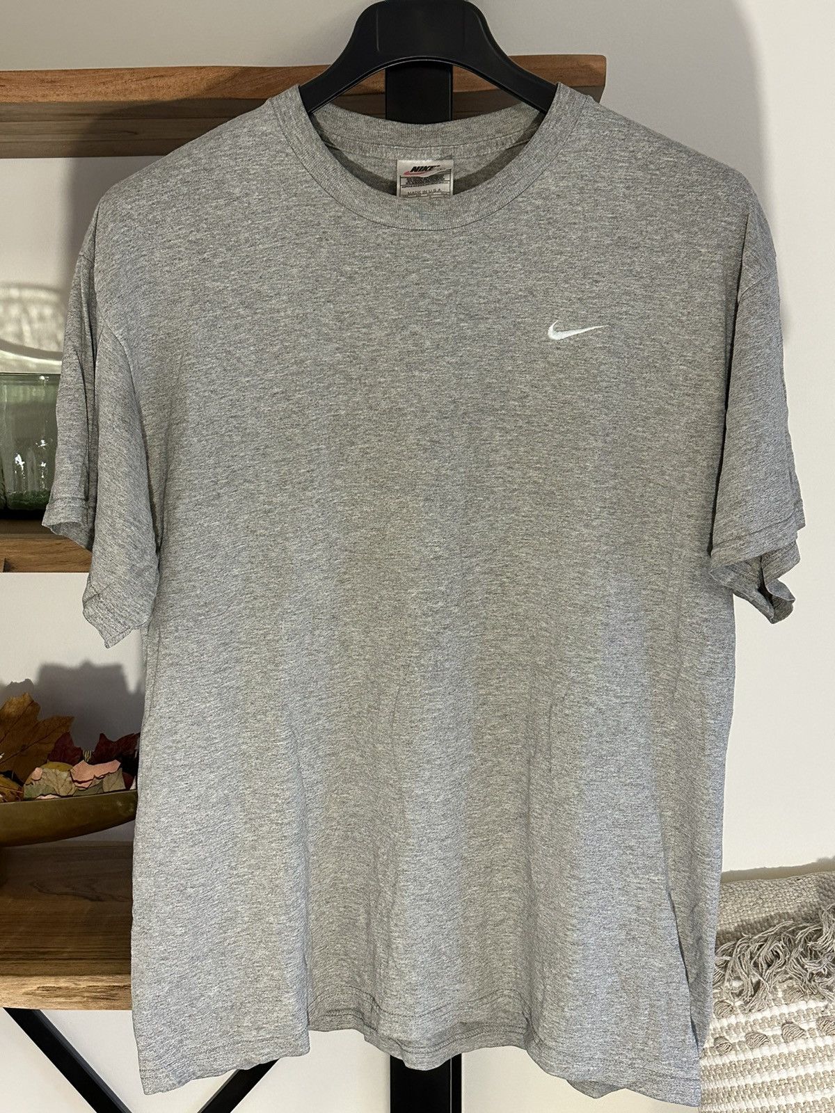 Nike × Vintage Vintage 90s Nike Y2K Embroidered Swoosh Grey T-Shirt logo Size US L / EU 52-54 / 3 - 1 Thumbnail