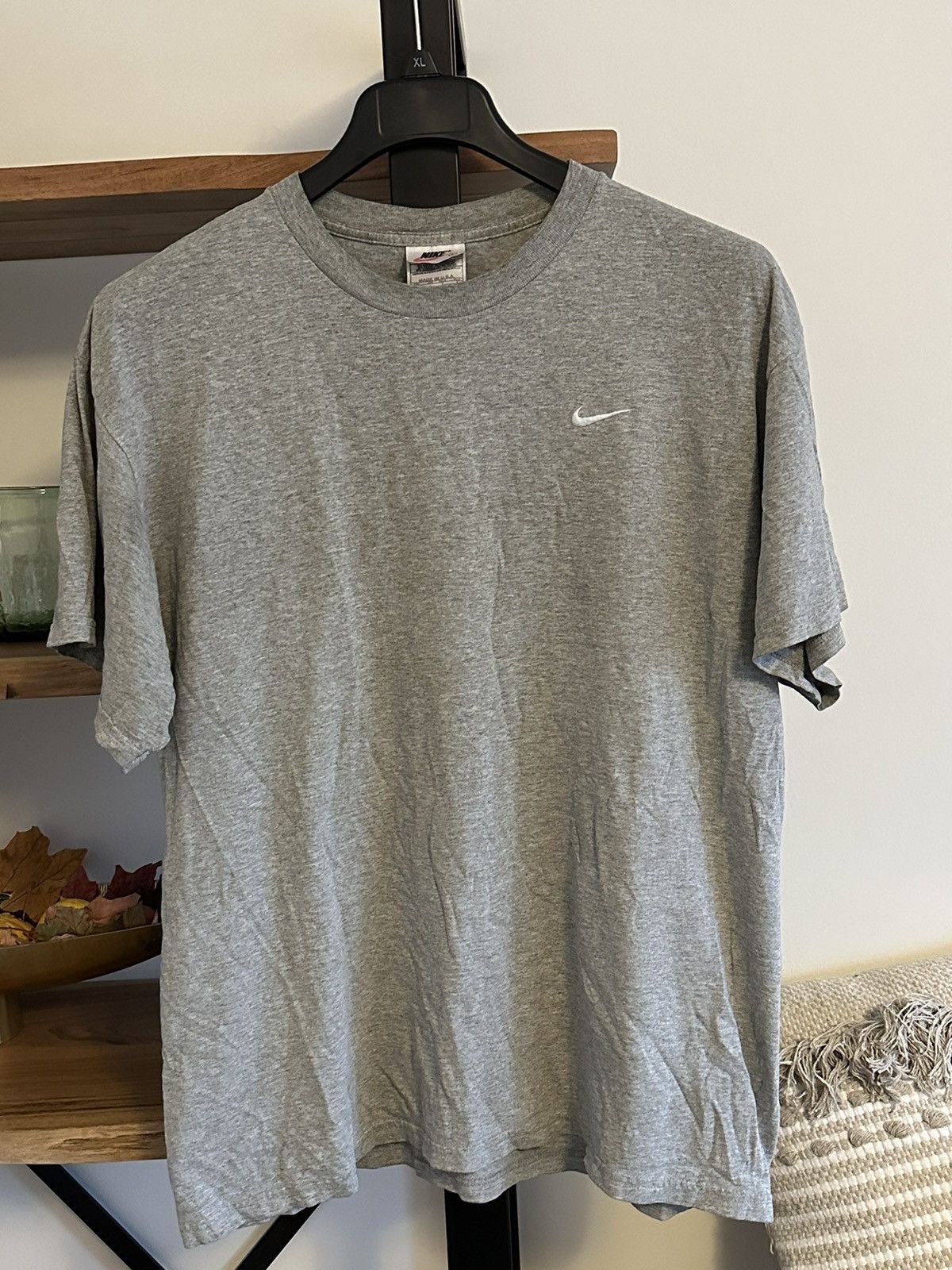 Nike × Vintage Vintage 90s Nike Y2K Embroidered Swoosh Grey T-Shirt logo Size US L / EU 52-54 / 3 - 2 Thumbnail