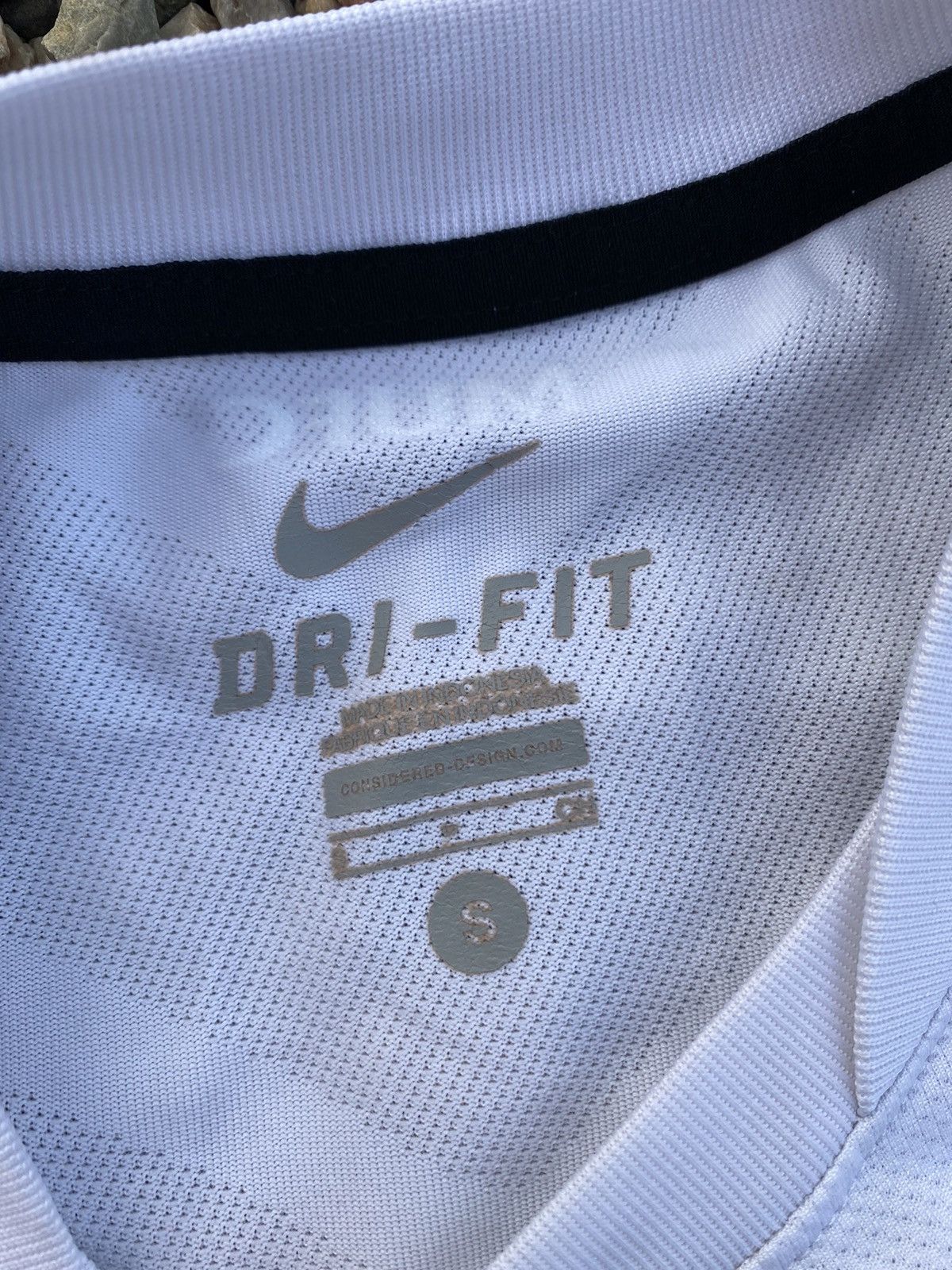 Nike Nike Manchester United 2010-2011 soccer football Jersey Size US S / EU 44-46 / 1 - 3 Thumbnail