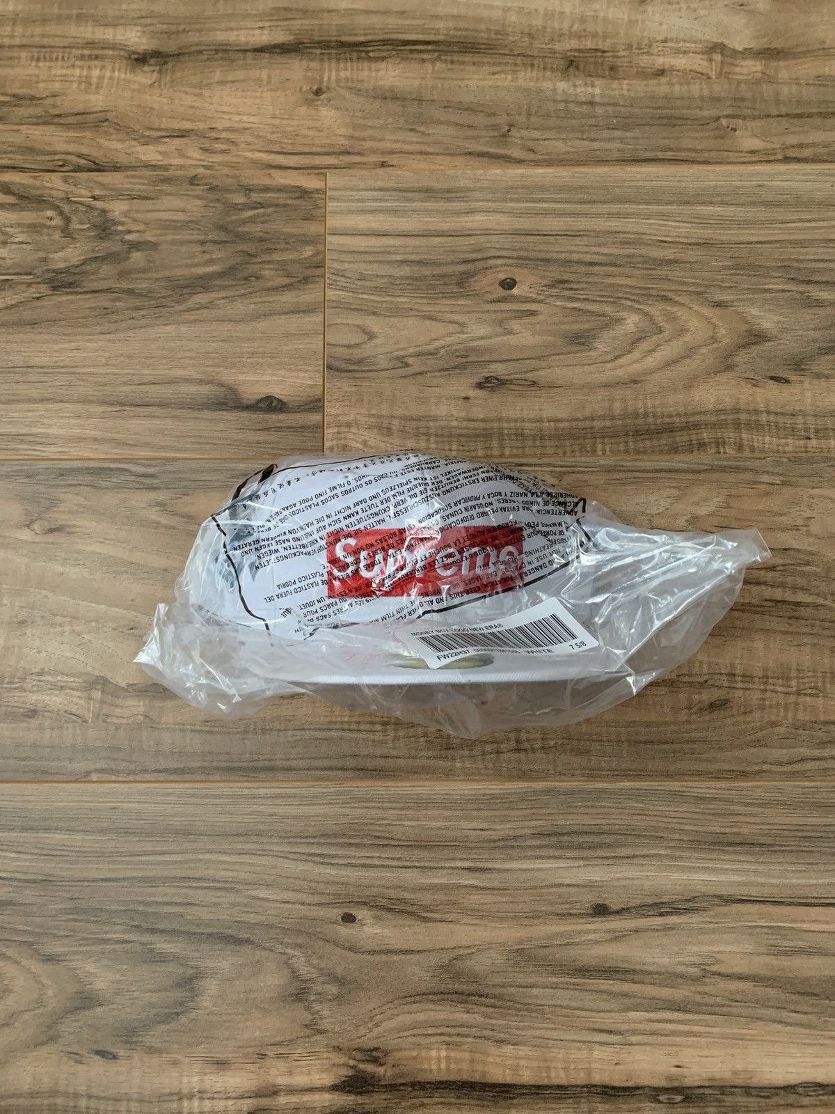 Supreme Supreme Money Box Logo New Era Size ONE SIZE - 1 Thumbnail