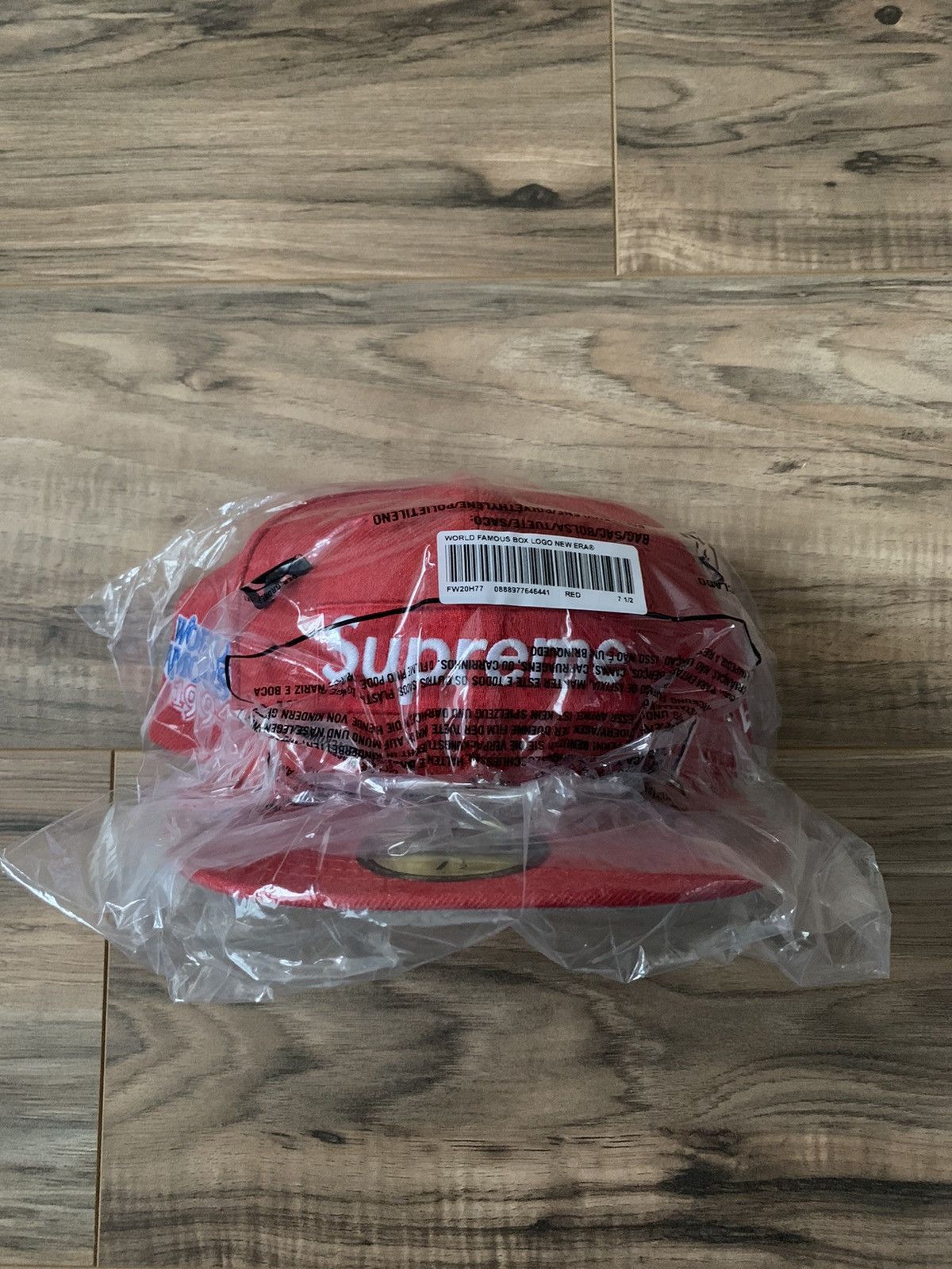 image of Supreme World Famous Box Logo New Era in Red, Men's