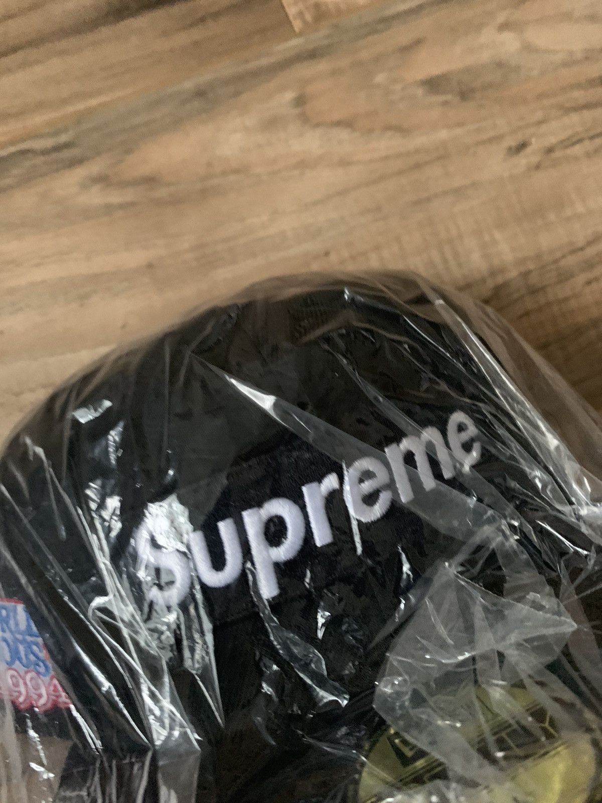 Supreme Supreme World Famous Box Logo New Era Size ONE SIZE - 3 Thumbnail