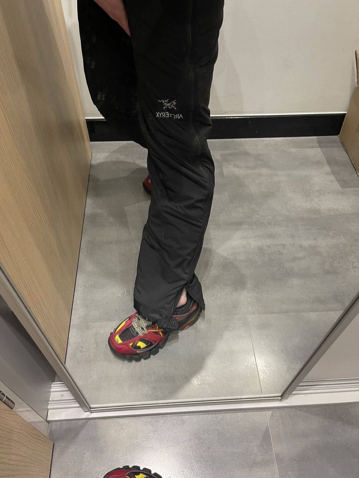 Arc'teryx !DS! Arc'Teryx Atom Lt Technical Zipped Black Puffer Pants Size US 30 / EU 46 - 7 Thumbnail