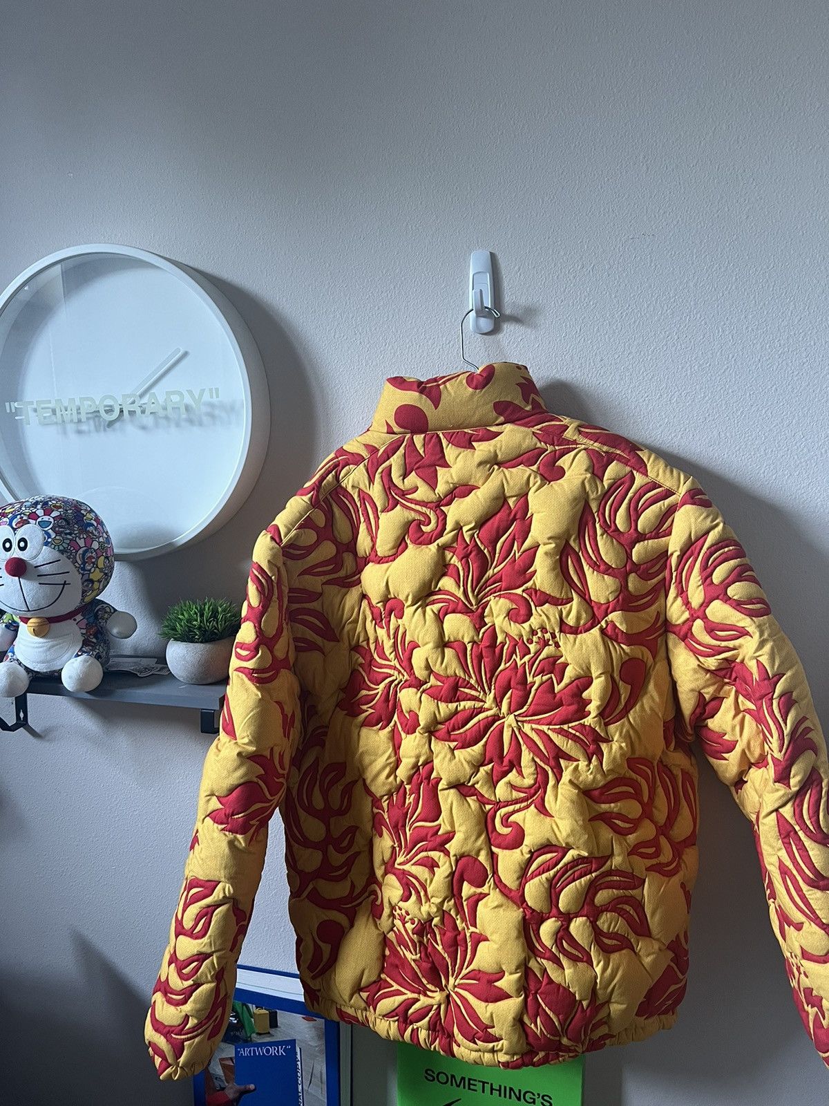 ERL ERL Printed Quilted Puffer Jacket in Tropical Flowers Size US L / EU 52-54 / 3 - 8 Thumbnail