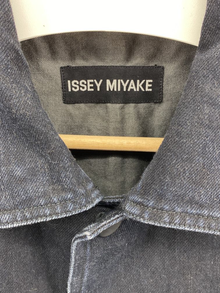 Issey Miyake Gradient Denim Chore Coat Size US S / EU 44-46 / 1 - 3 Thumbnail