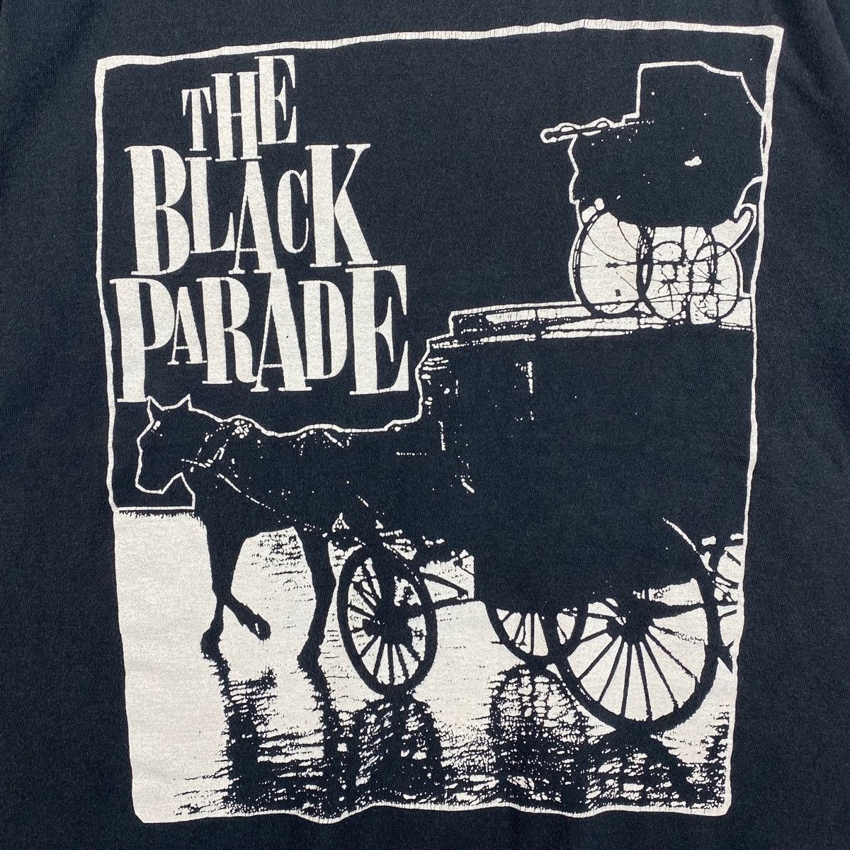 Band Tees RARE MY CHEMICAL ROMANCE BAND THE BLACK PARADE ALBUM T SHIRT Size US M / EU 48-50 / 2 - 3 Thumbnail