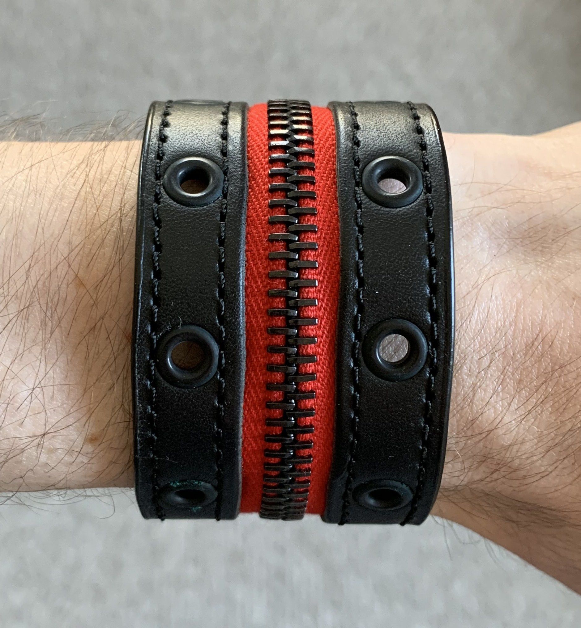 image of Number N Ine Ss05 Number (N)Ine Leather Zip Bracelet in Black, Men's