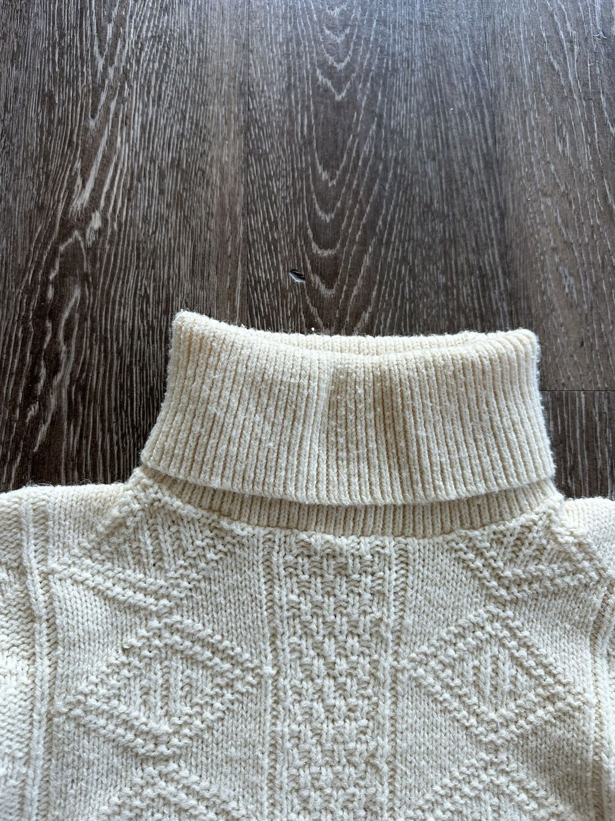 Vintage 1960s Turtle-Neck Knit Patterned Sweater Size US S / EU 44-46 / 1 - 4 Thumbnail
