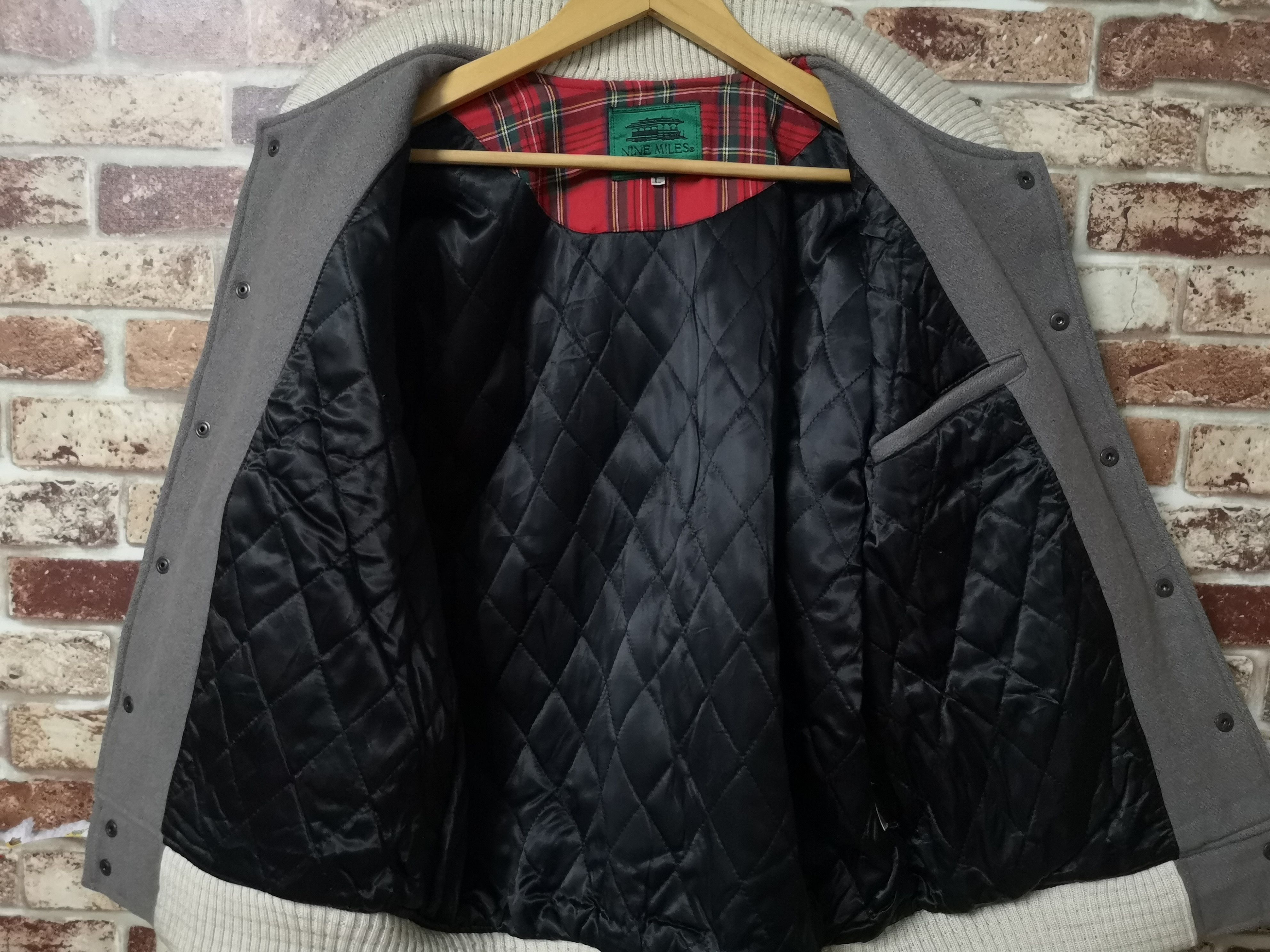 NHL VINTAGE NINE MILES VARSITY JACKET WOOL FABRIC Size US L / EU 52-54 / 3 - 6 Thumbnail