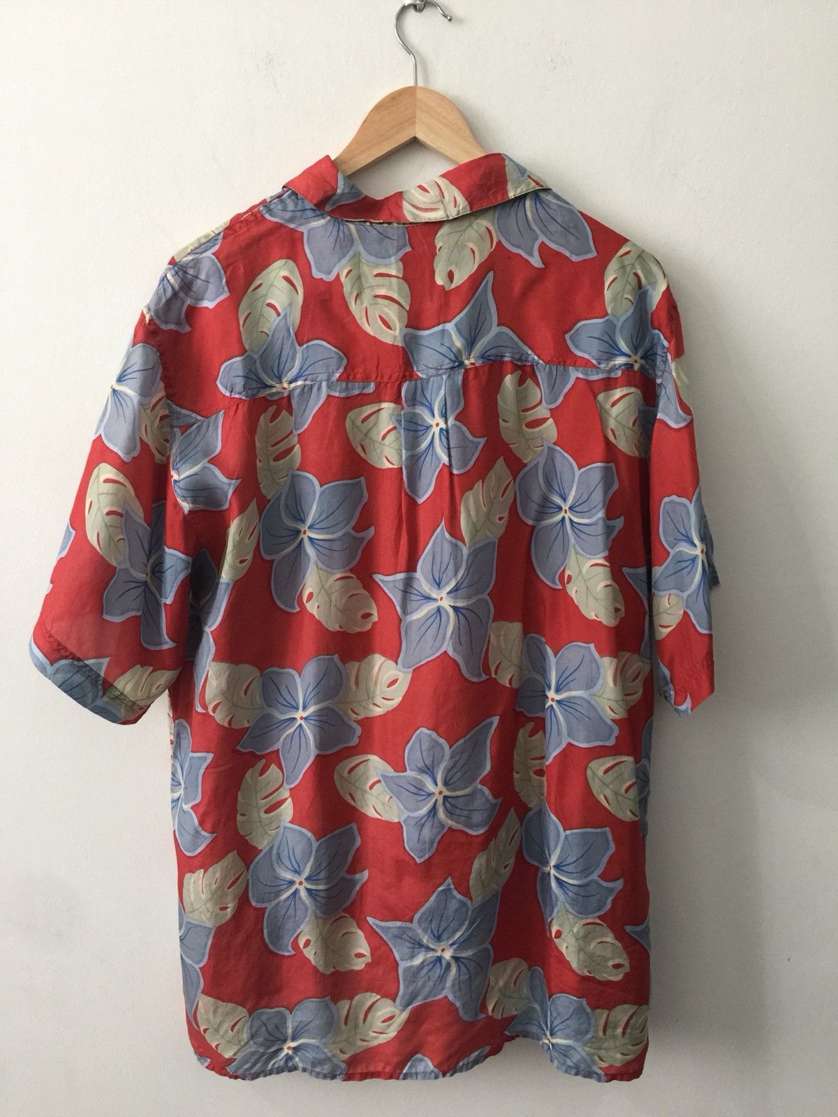 Other Hawaiian Shirts 100 Silk 23x30 Size US M / EU 48-50 / 2 - 4 Thumbnail