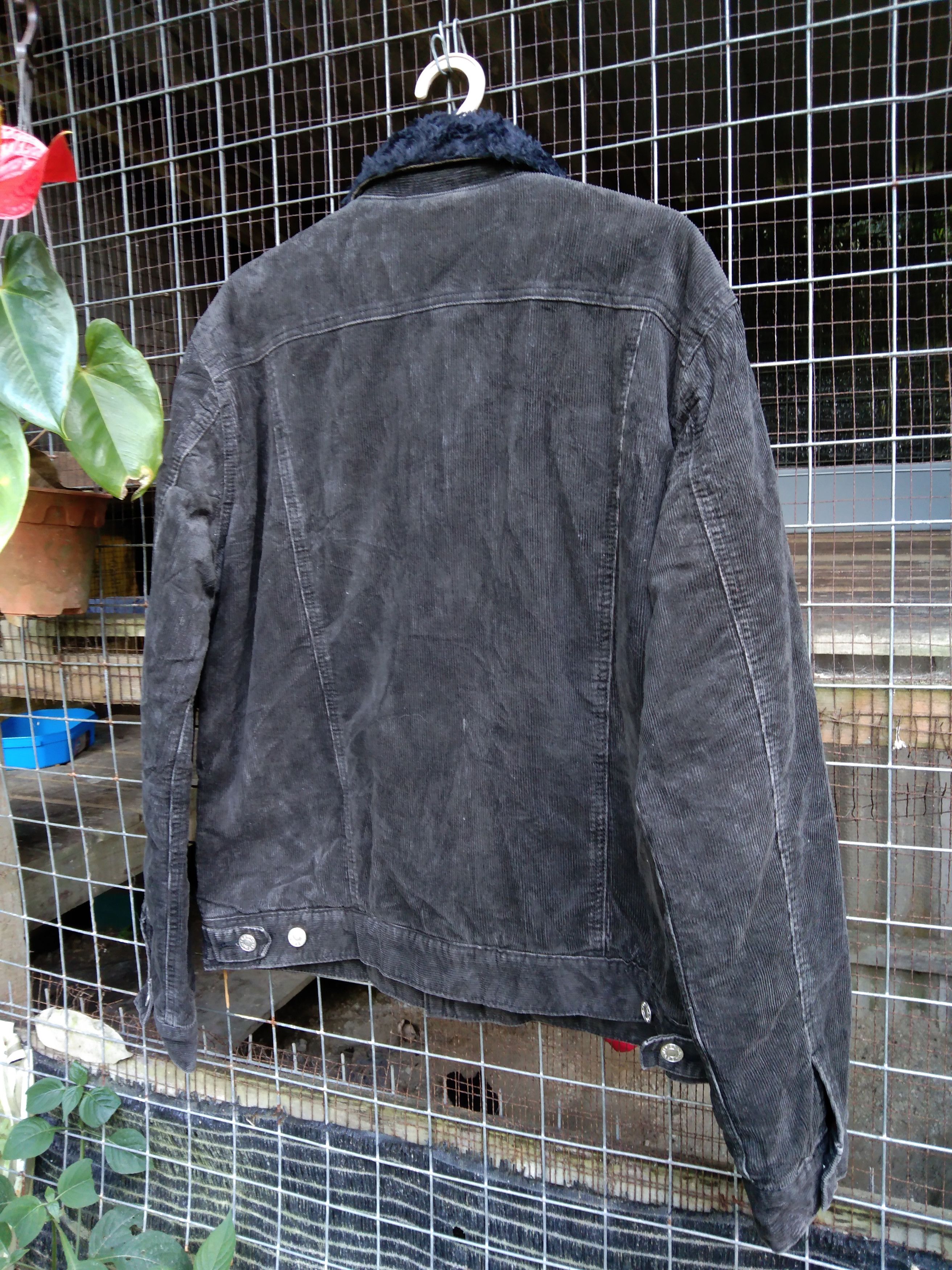 Edwin × Japanese Brand × Vintage EDWIN COLDUROY TRUCKER JACKET WITH FAUX FUR LINING Size US M / EU 48-50 / 2 - 4 Thumbnail