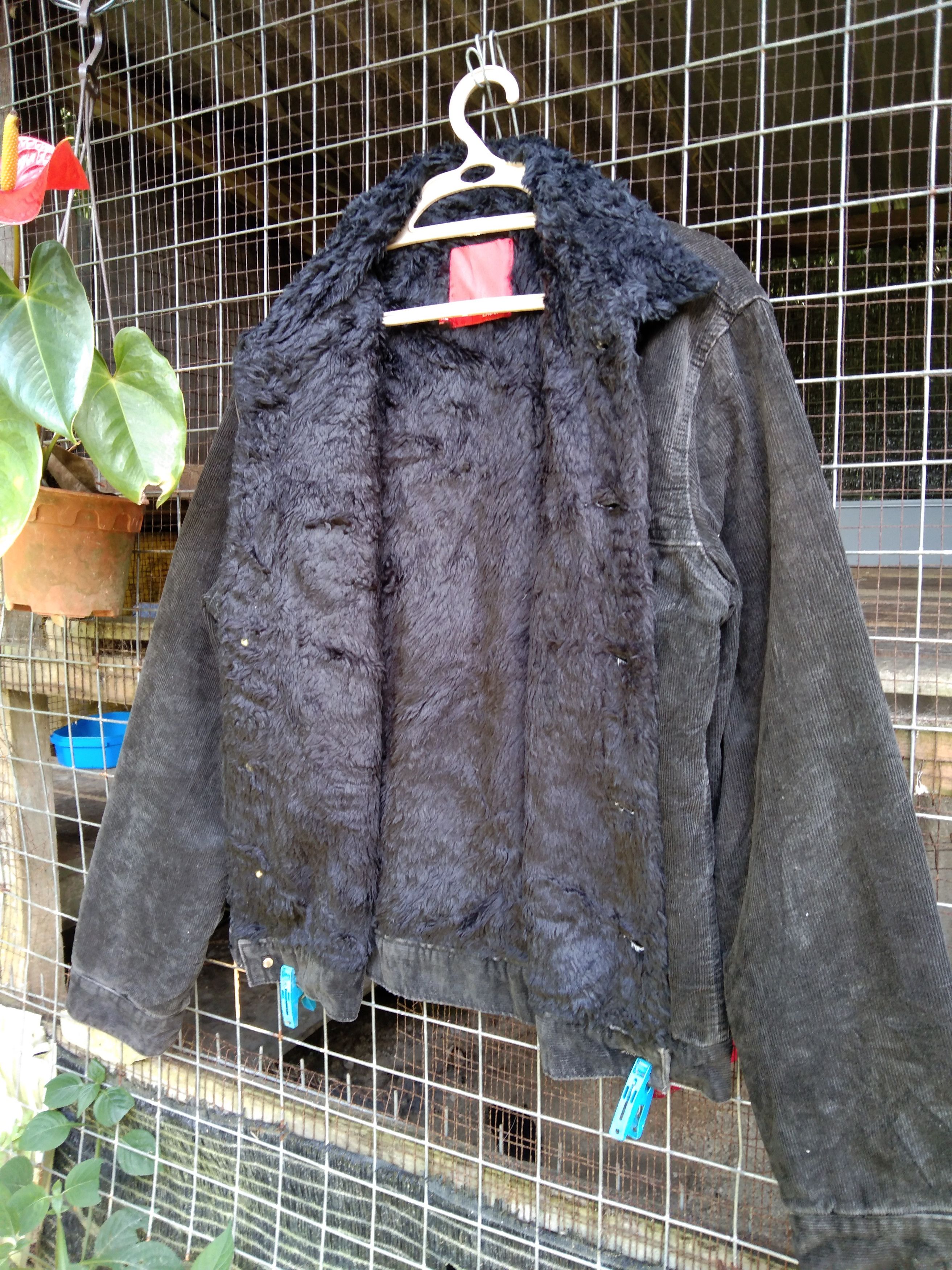 Edwin × Japanese Brand × Vintage EDWIN COLDUROY TRUCKER JACKET WITH FAUX FUR LINING Size US M / EU 48-50 / 2 - 7 Thumbnail