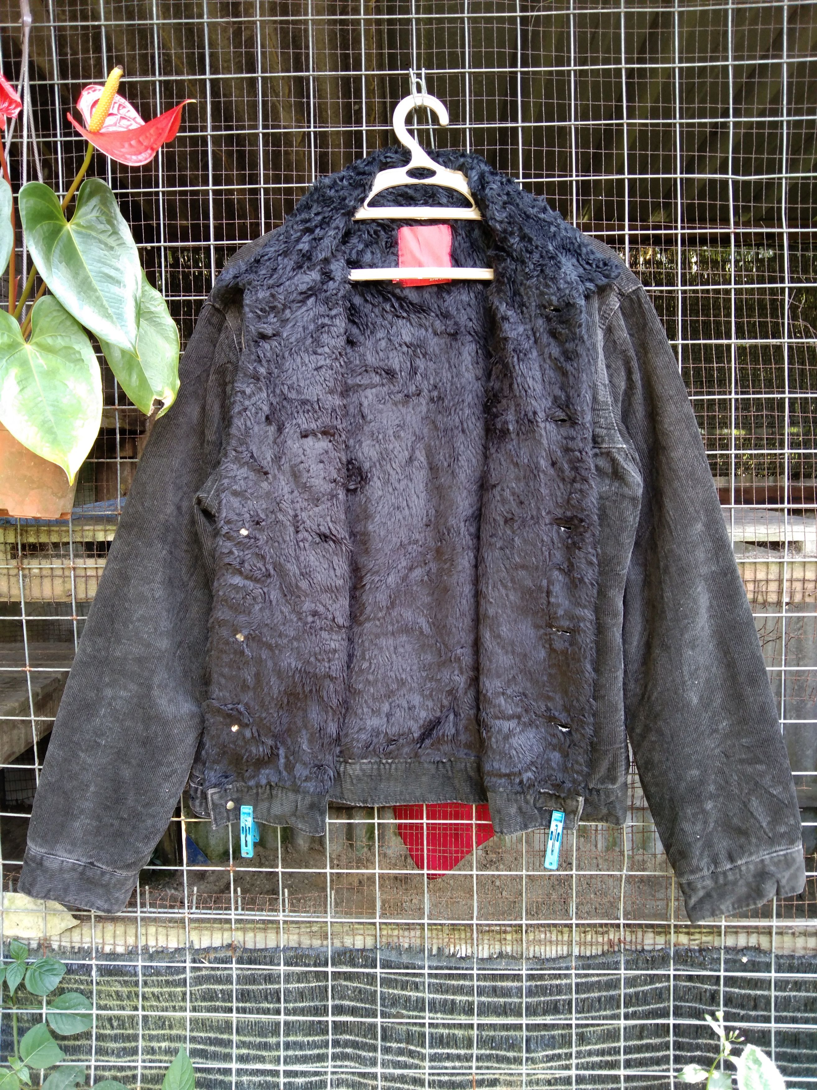 Edwin × Japanese Brand × Vintage EDWIN COLDUROY TRUCKER JACKET WITH FAUX FUR LINING Size US M / EU 48-50 / 2 - 9 Thumbnail