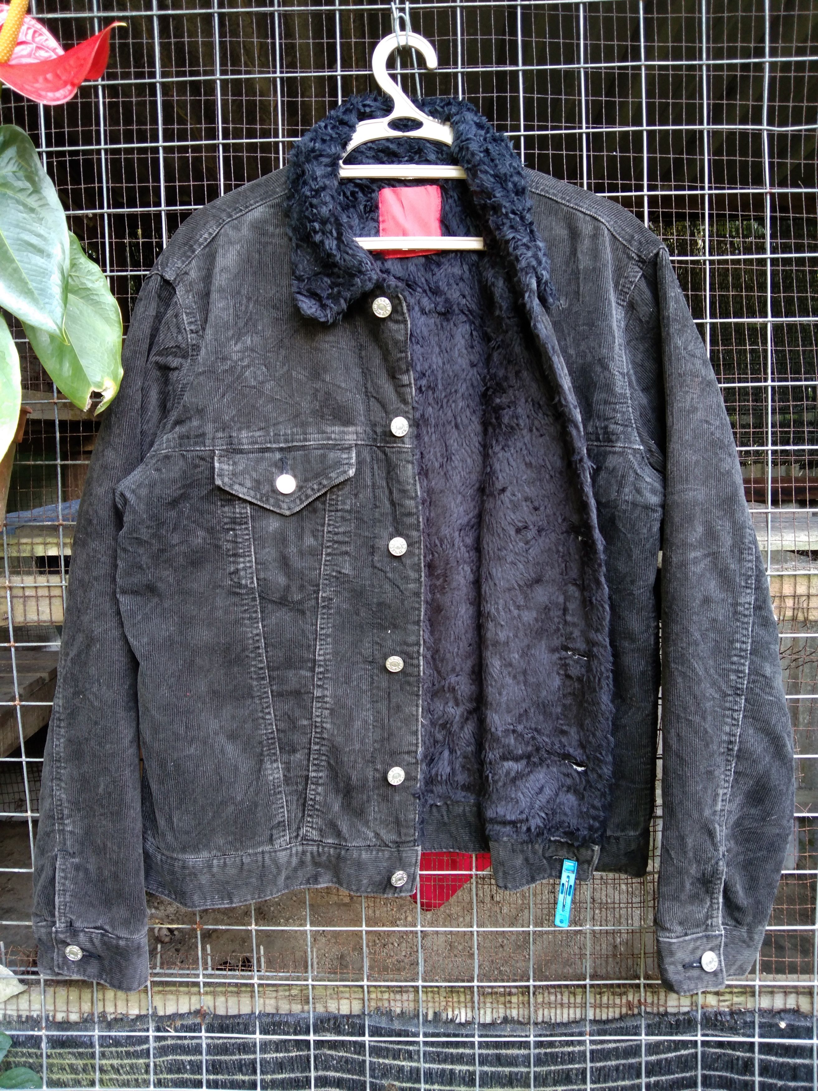 Edwin × Japanese Brand × Vintage EDWIN COLDUROY TRUCKER JACKET WITH FAUX FUR LINING Size US M / EU 48-50 / 2 - 10 Thumbnail