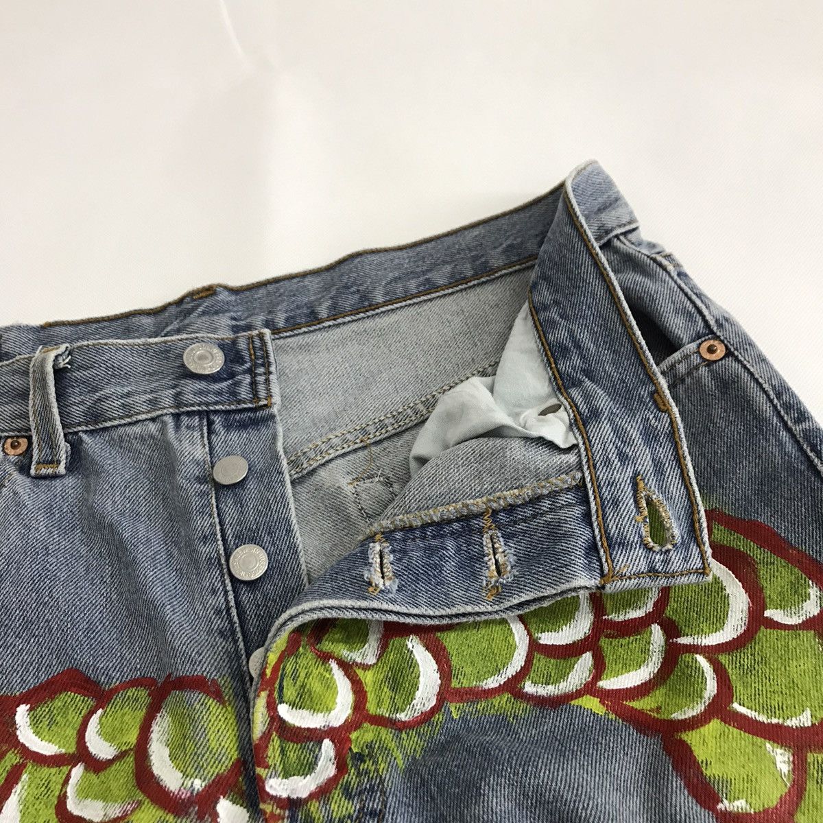 Levi's Vintage Clothing 90 Levi’s 501 Daicock koi Scales Custom Denim pants Size US 29 - 14 Thumbnail