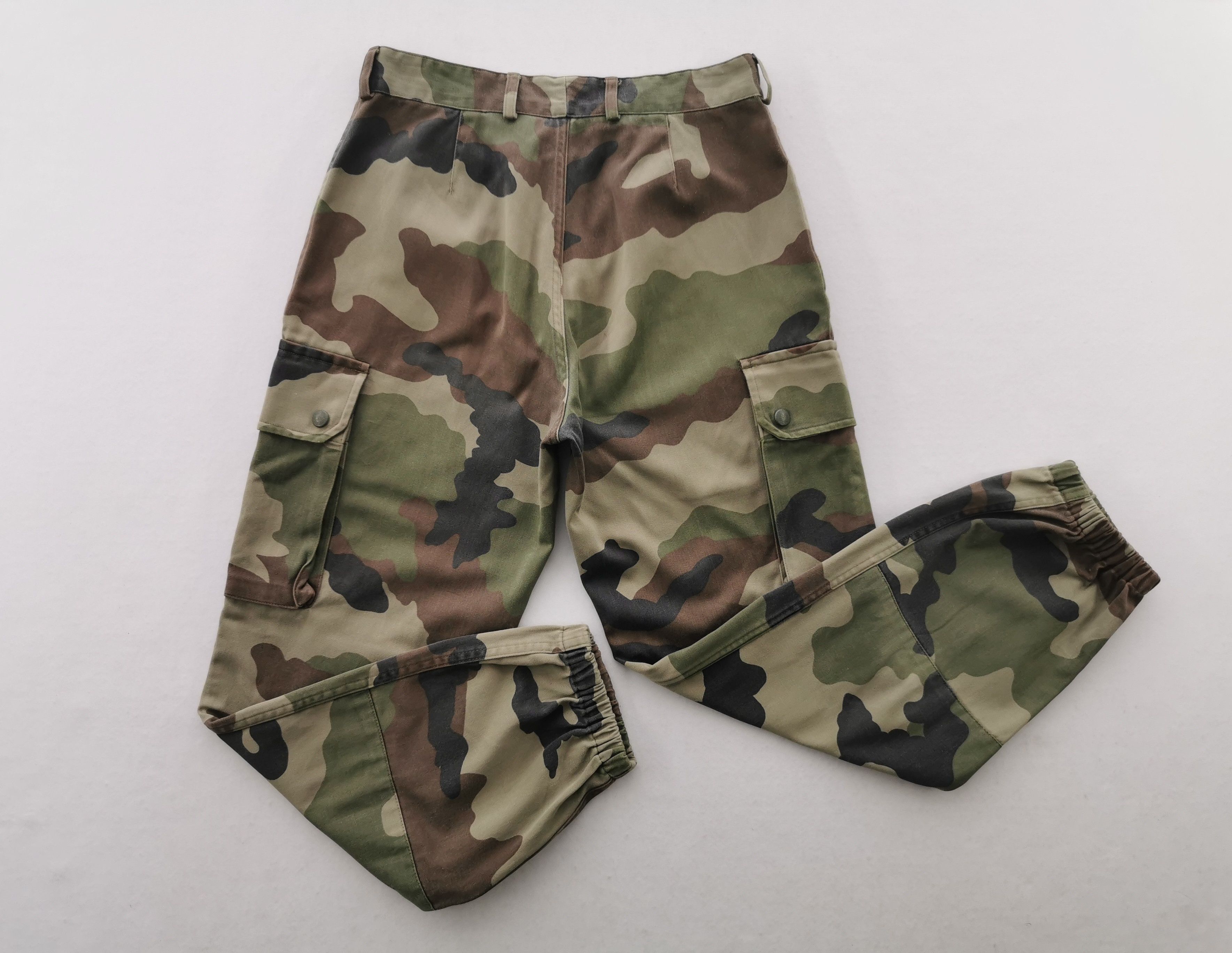 Vintage 90s Army Camoflage Cargo Pants Size 29