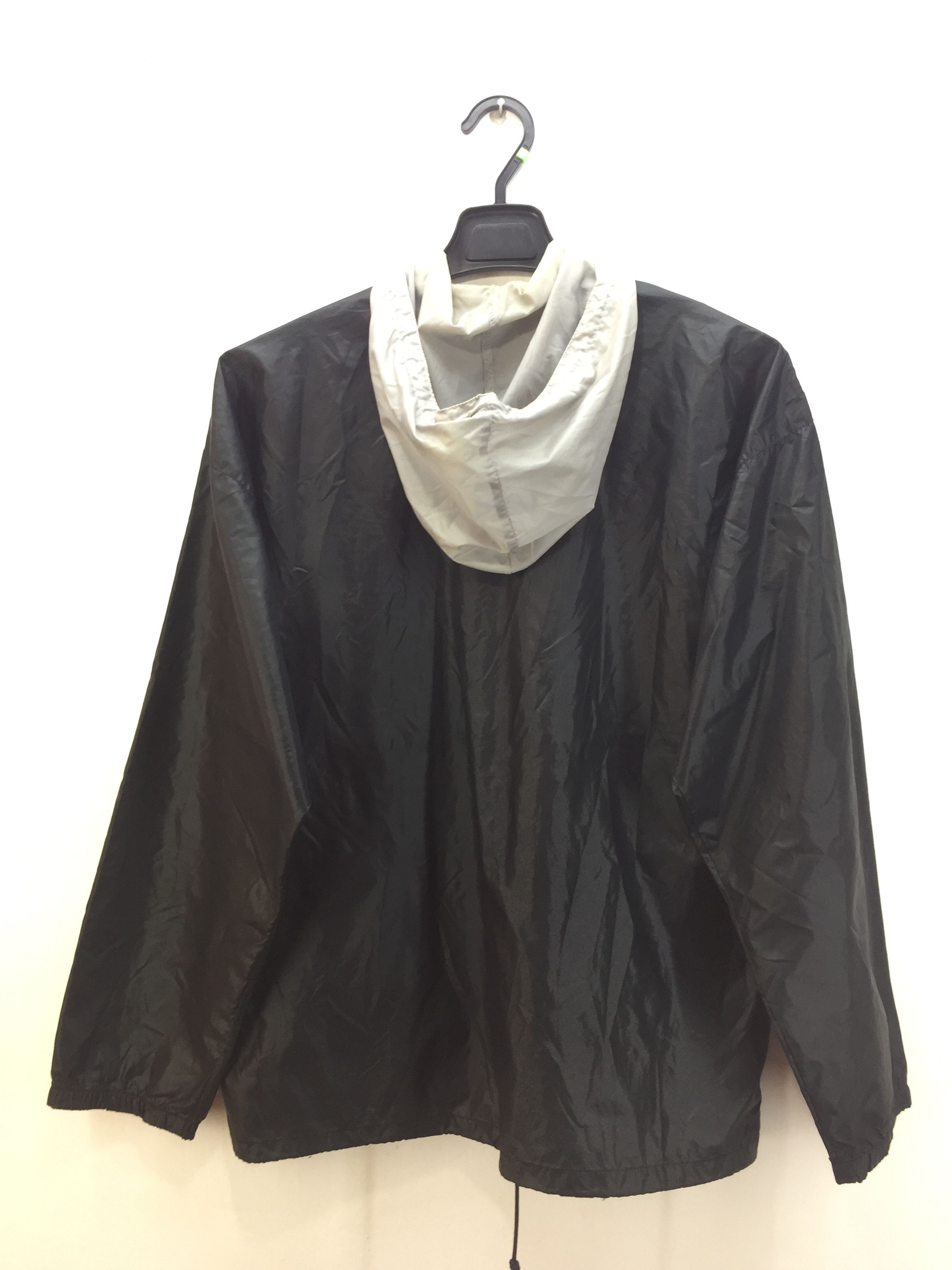 Levi's VINTAGE LEVIS NICE DESIGN NYLON WINDBREAKER JACKET Size US M / EU 48-50 / 2 - 2 Thumbnail