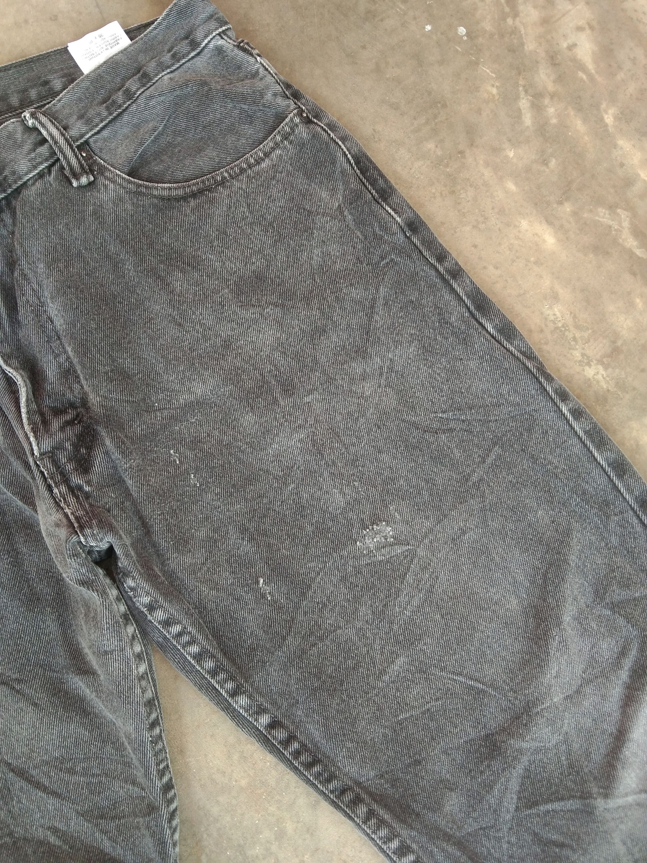 Levi's Vintage Levi's Jeans 505 Faded Black Straight Leg 36x30 Size US 36 / EU 52 - 8 Thumbnail