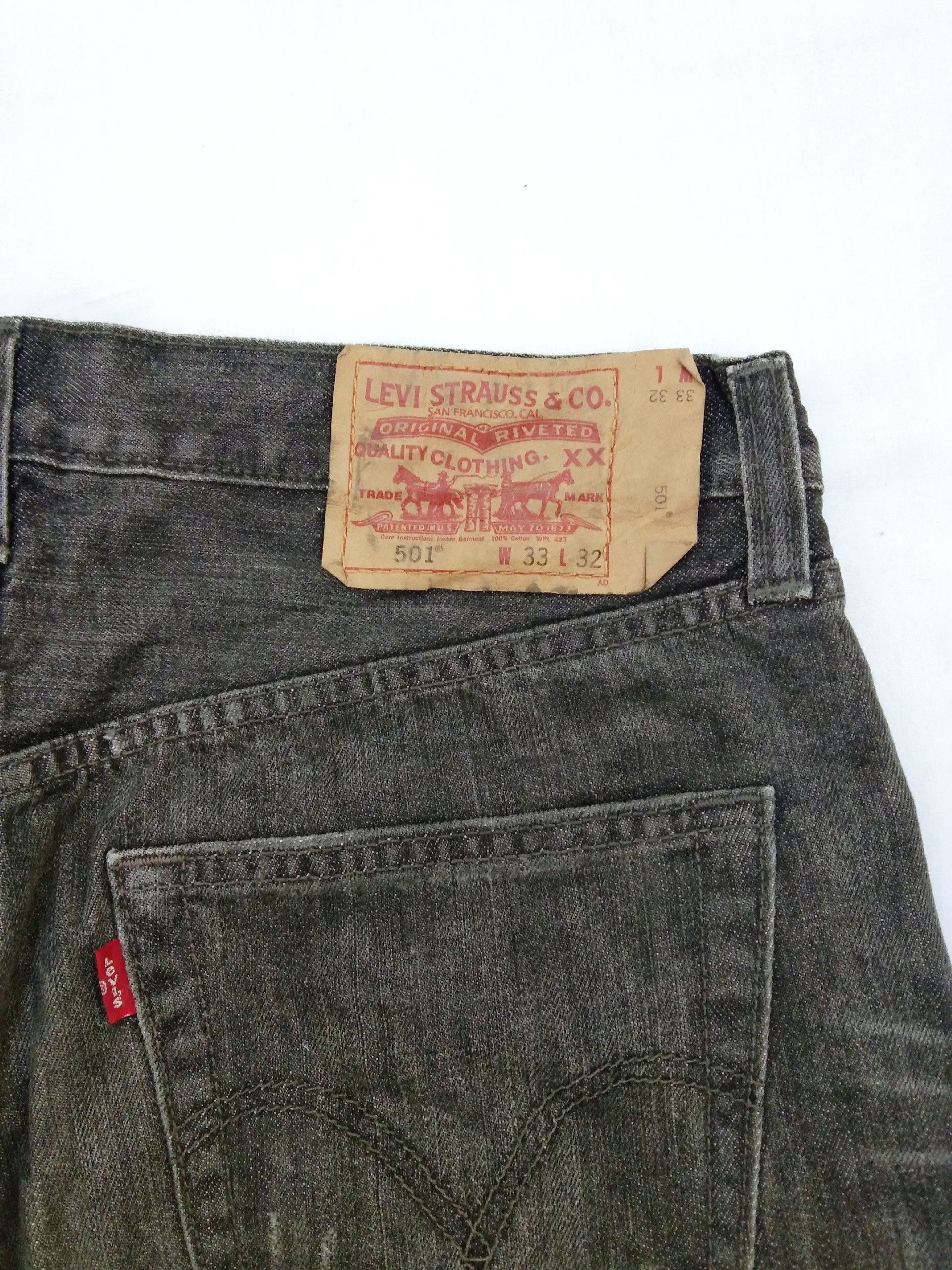 Levi's Vintage Levi's 501 Black Straight Leg Distressed Jeans 33x31 Size US 33 - 3 Thumbnail
