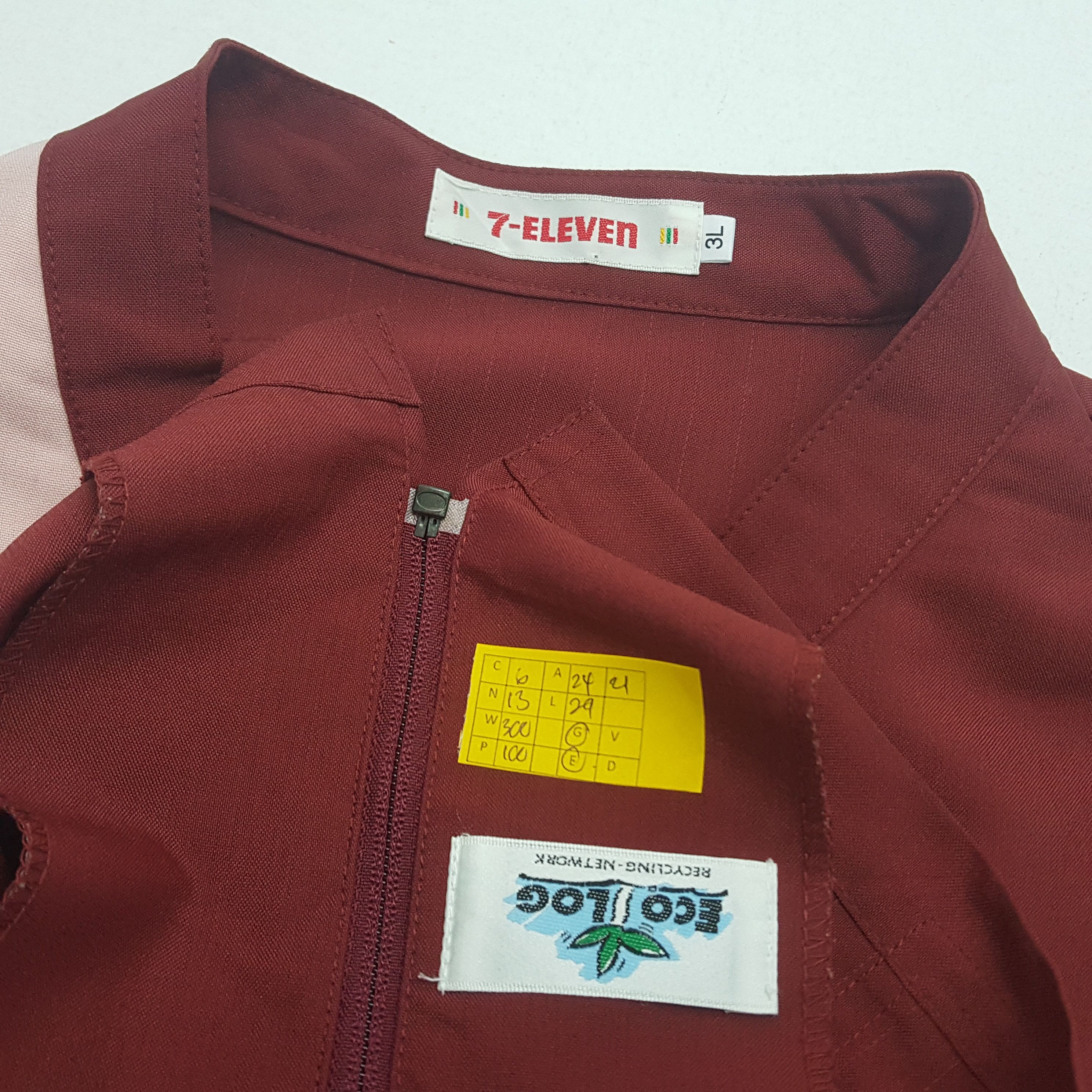 Japanese Brand × Vintage Vintage 7 ELEVEN Colour Uniform Worshirt Jacket Size US XL / EU 56 / 4 - 2 Thumbnail