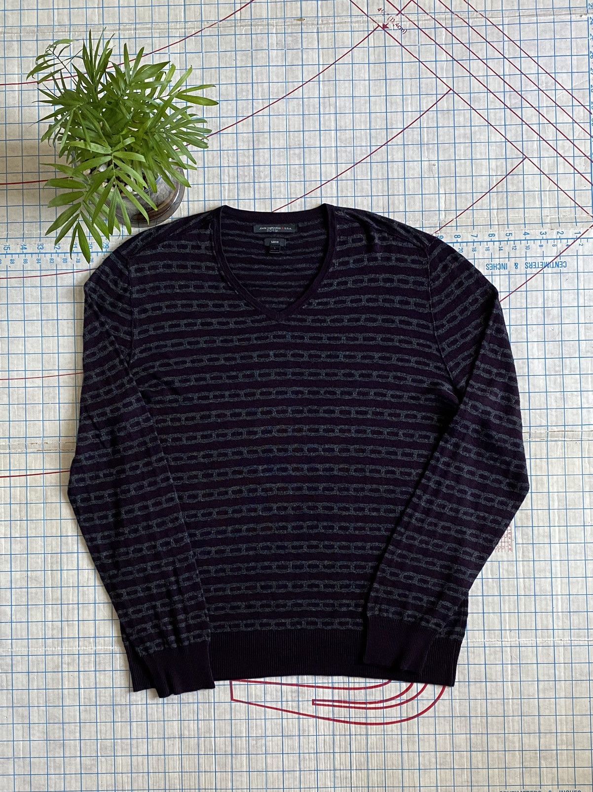 John Varvatos John Varvatos USA Luxe V Neck Sweater Size Large Size US L / EU 52-54 / 3 - 3 Thumbnail