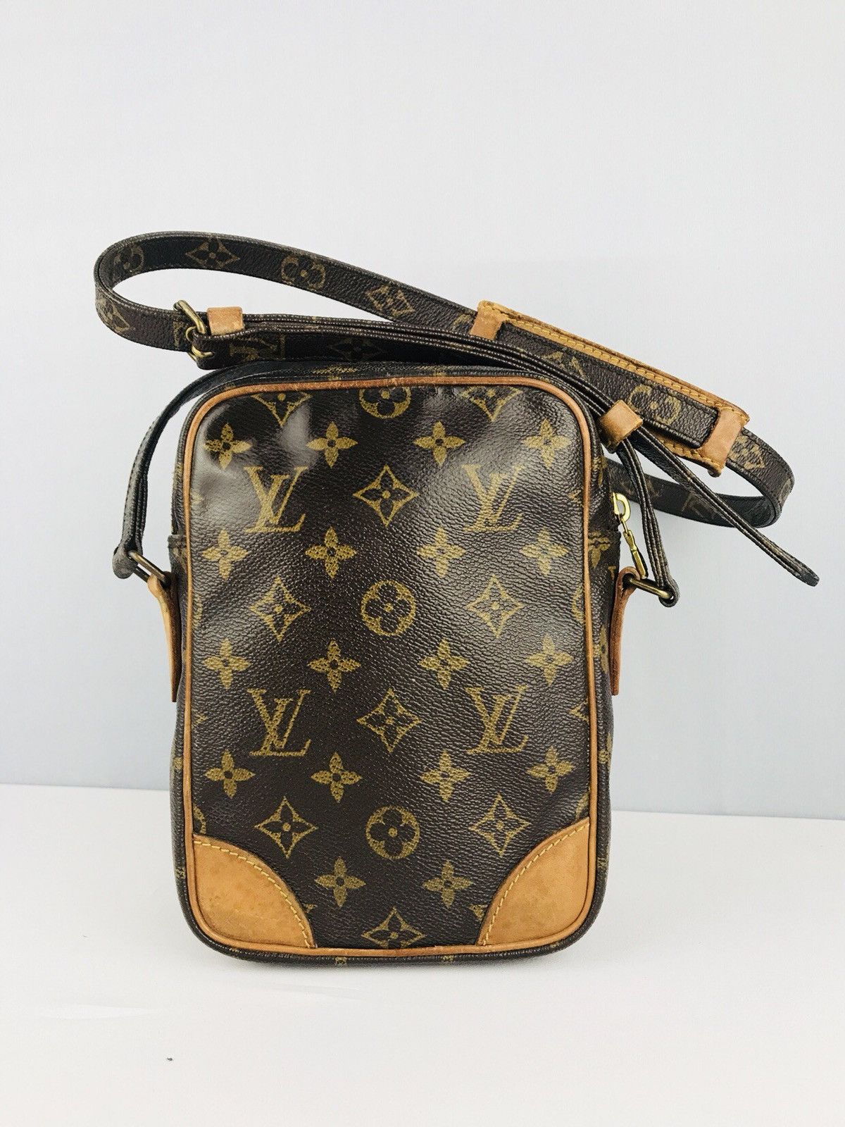 Louis Vuitton Authentic Louis Vuitton Amazon Cross body#6 Size ONE SIZE - 6 Thumbnail