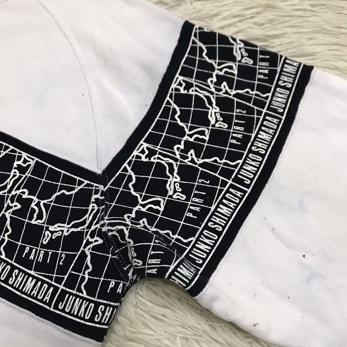 Japanese Brand × Junko Shimada × Vintage Vintage Junko Shimada Part 2 sweatshirt Size US M / EU 48-50 / 2 - 11 Thumbnail