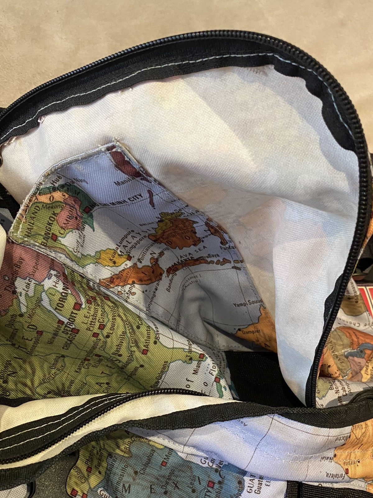 Supreme × The North Face Supreme The North Face Expedition Maps Backpack Rare Size ONE SIZE - 19 Thumbnail