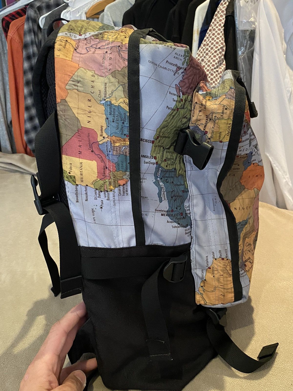 Supreme × The North Face Supreme The North Face Expedition Maps Backpack Rare Size ONE SIZE - 5 Thumbnail