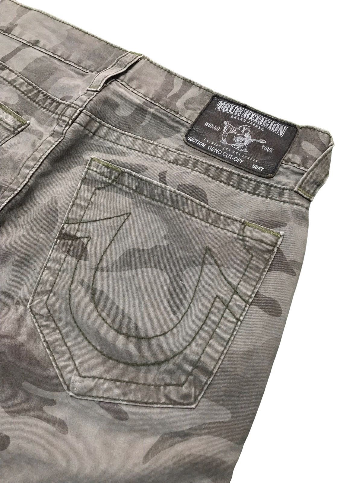 True Religion × Vintage Vintage True Religion Camo GENO CUT-OFF Short Pants Size US 37 - 8 Thumbnail
