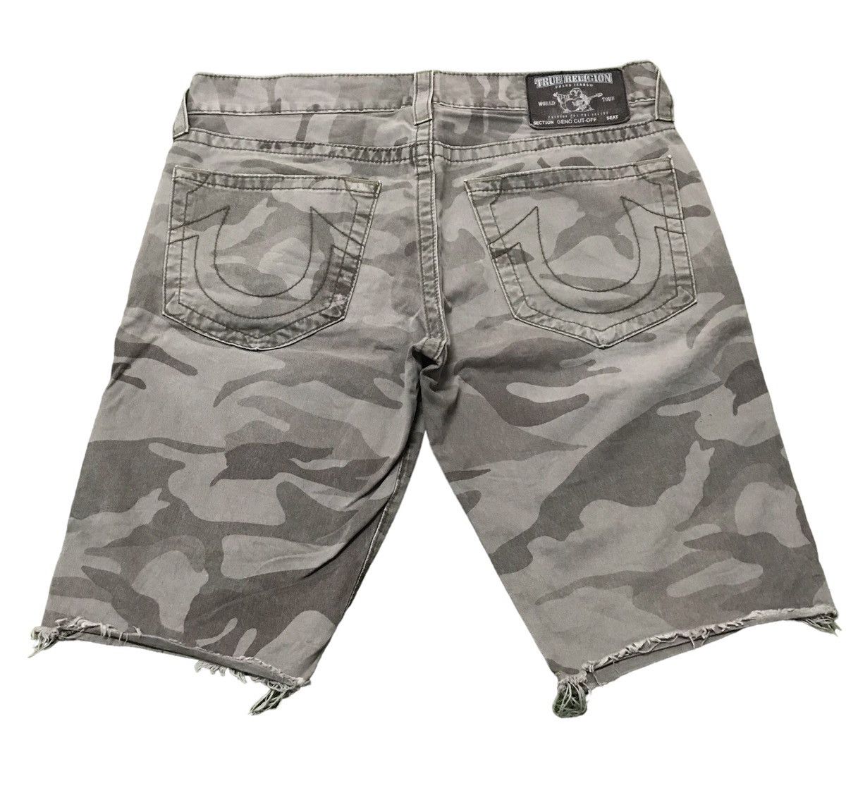 True Religion × Vintage Vintage True Religion Camo GENO CUT-OFF Short Pants Size US 37 - 9 Thumbnail