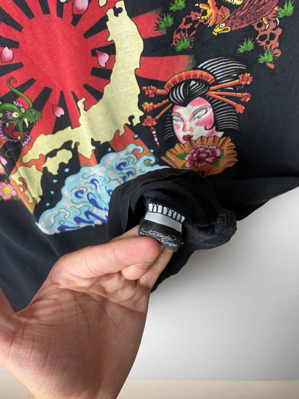 Ed Hardy Ed hardy vintage t-shirt size S Size US S / EU 44-46 / 1 - 4 Thumbnail