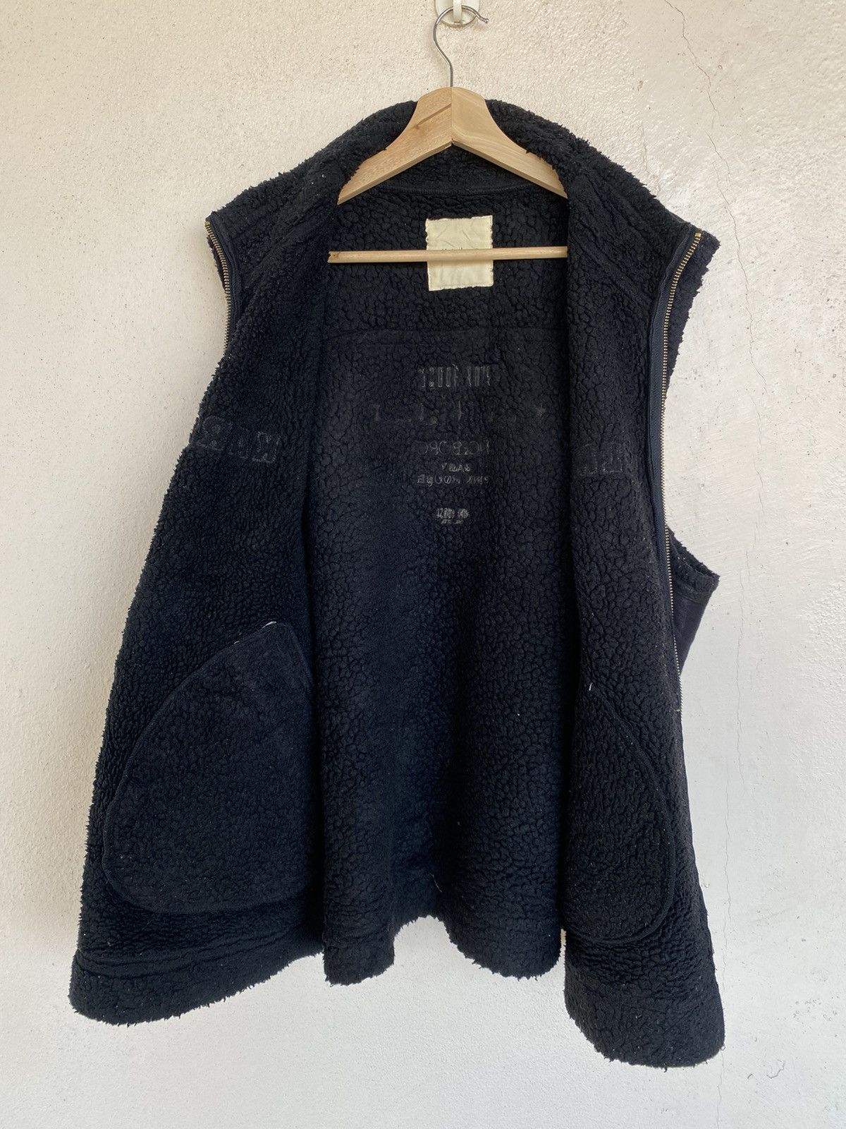 Karl Helmut Vintage Karl Helmut Sherpa Shearling Vest Jacket Size US L / EU 52-54 / 3 - 3 Thumbnail