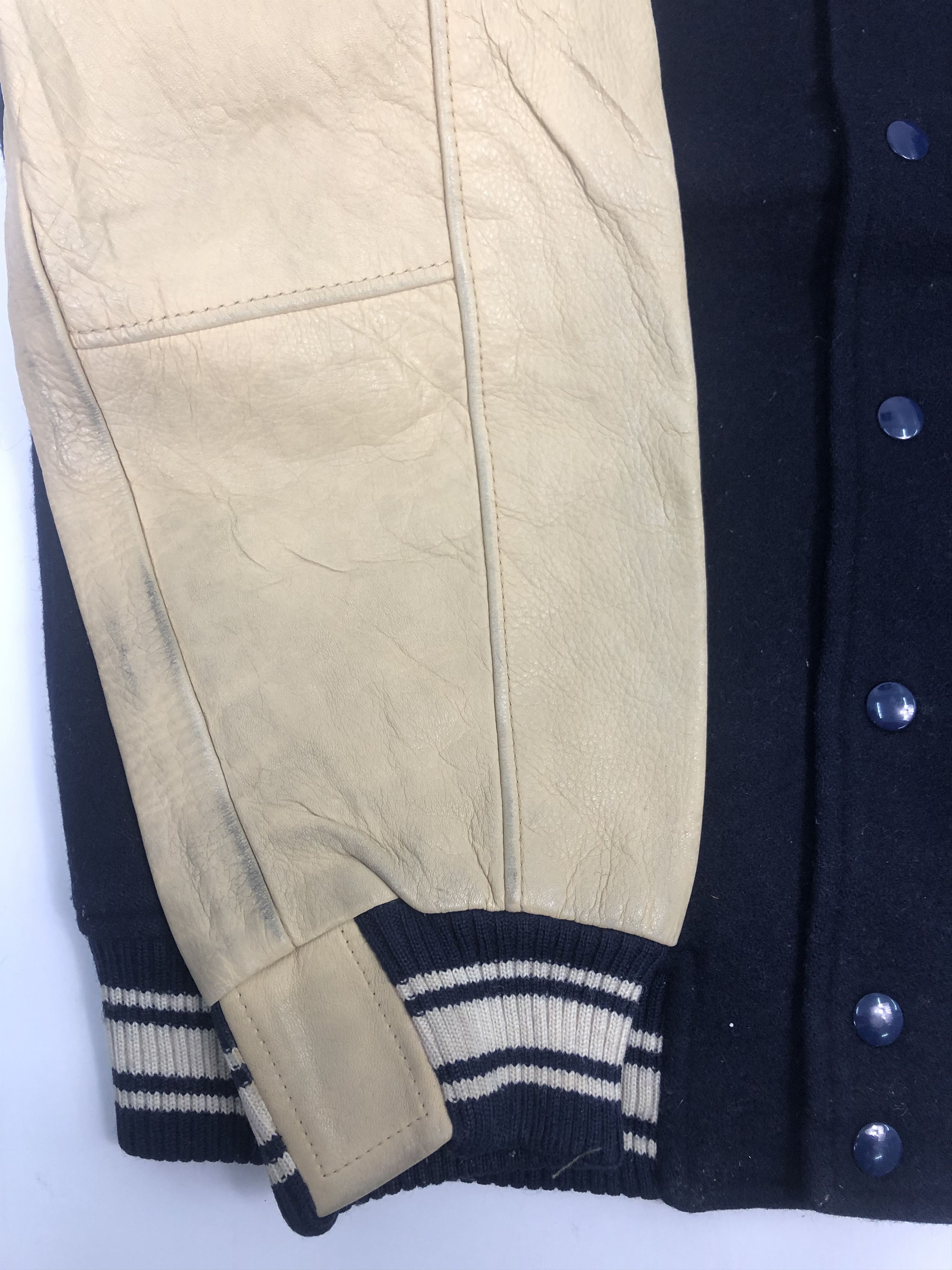 Japanese Brand Vintage 90s Royce Leagu Varsity Leather Jacket Black V0063 Size US L / EU 52-54 / 3 - 7 Thumbnail