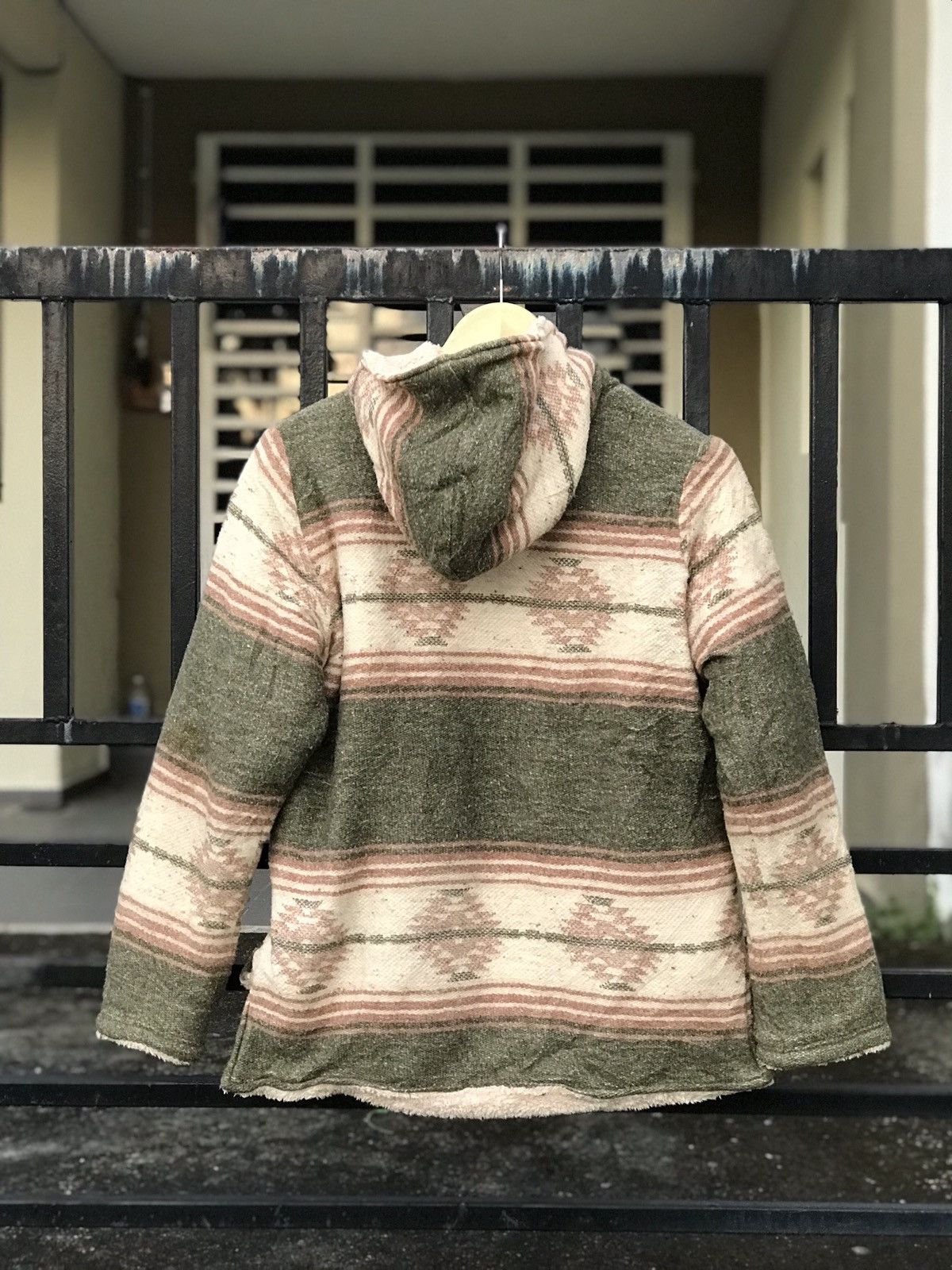 Japanese Brand Mucho Bueno Devotion Wear knit sweater fleece hoodie Size US S / EU 44-46 / 1 - 3 Thumbnail