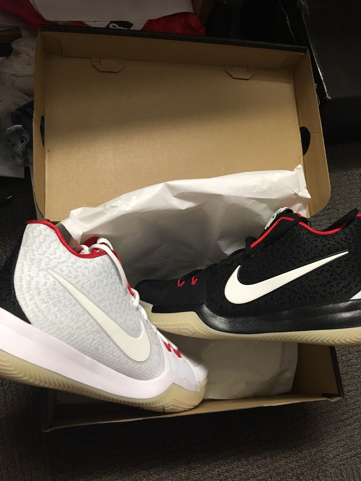 Nike Kyrie 3 Premium ID Asia Tour Uncle Drew Size US 10.5 / EU 43-44 - 4 Thumbnail