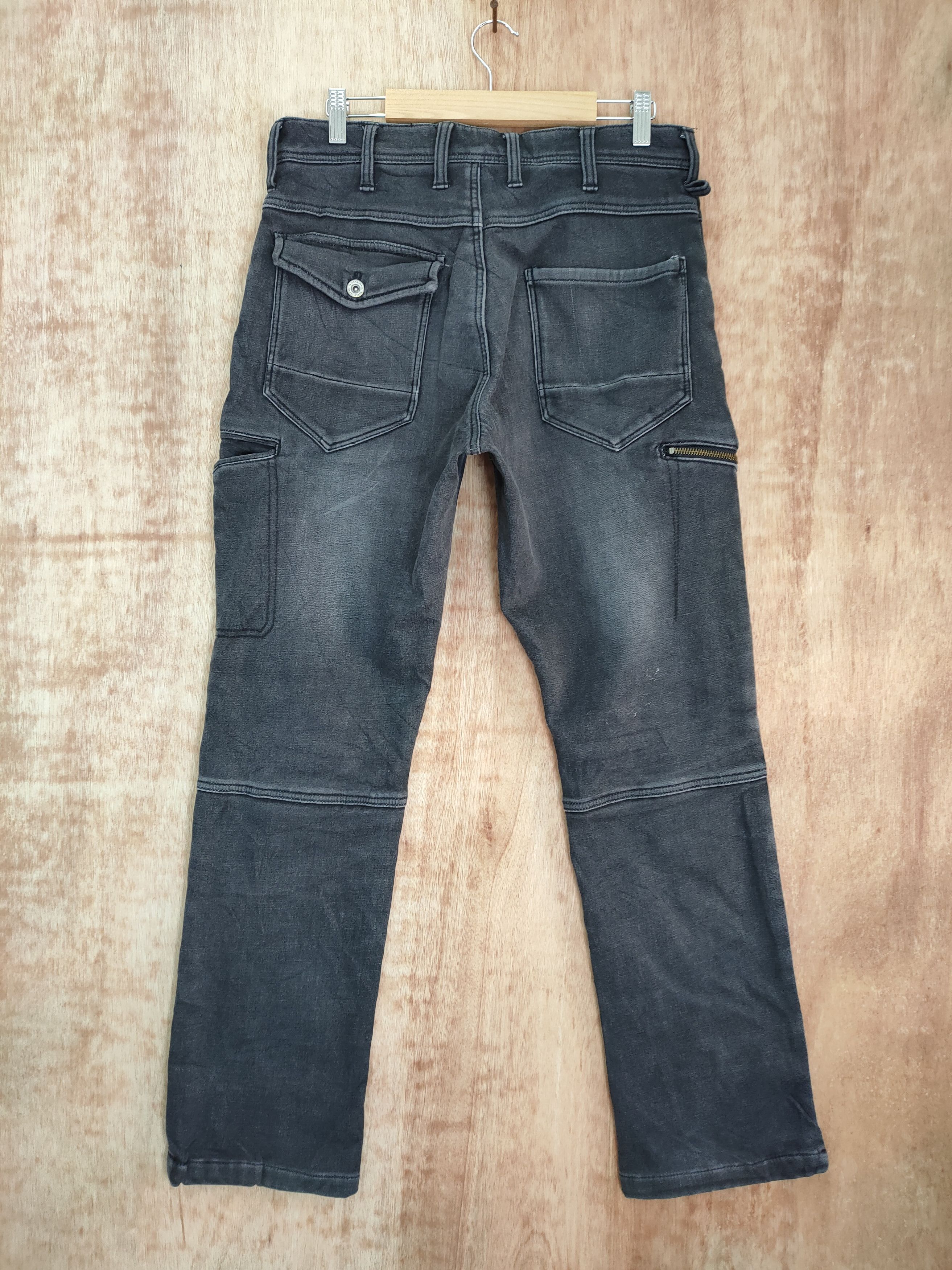 Vintage VINTAGE JAPANESE BRAND BLACK CARGO PANTS Size US 32 / EU 48 - 5 Thumbnail