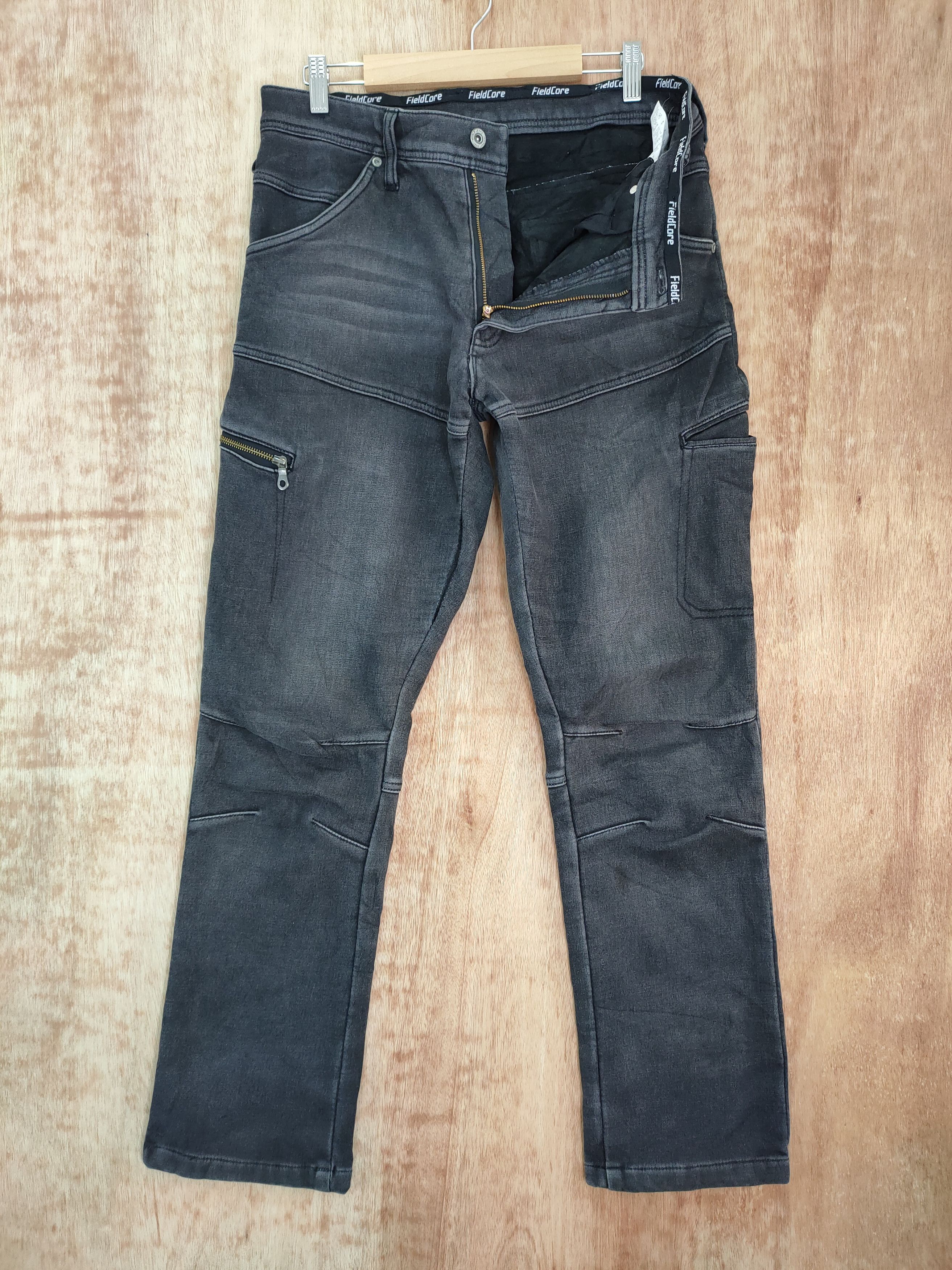 Vintage VINTAGE JAPANESE BRAND BLACK CARGO PANTS Size US 32 / EU 48 - 1 Thumbnail