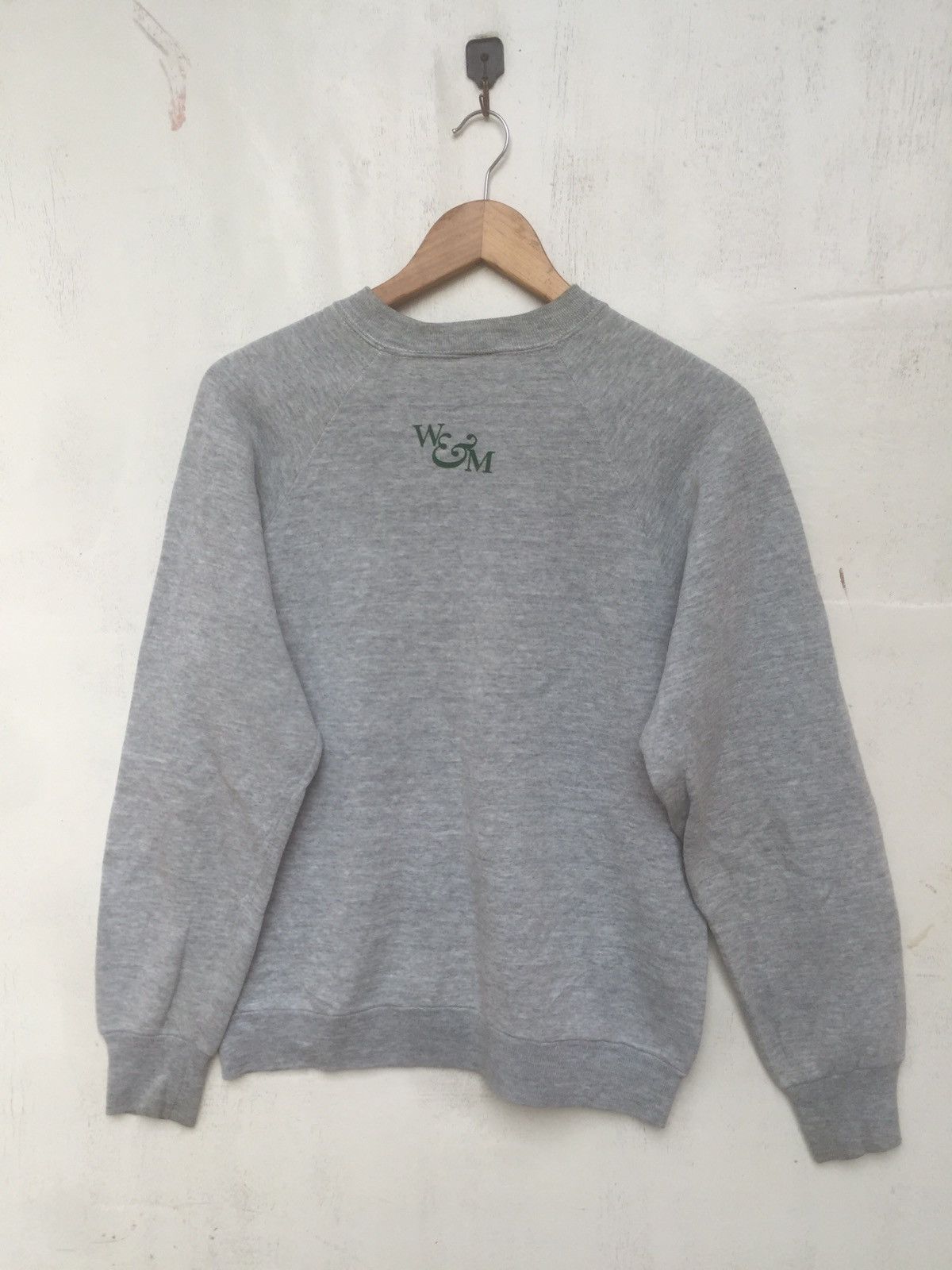Vintage crewneck