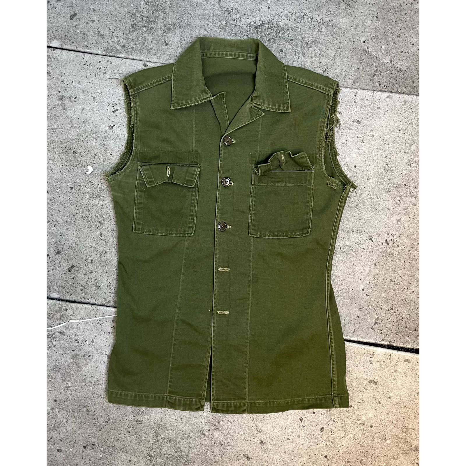 Usmc OG 107 Chopped and Thrashed Tank (S/M) - 1960s | Grailed