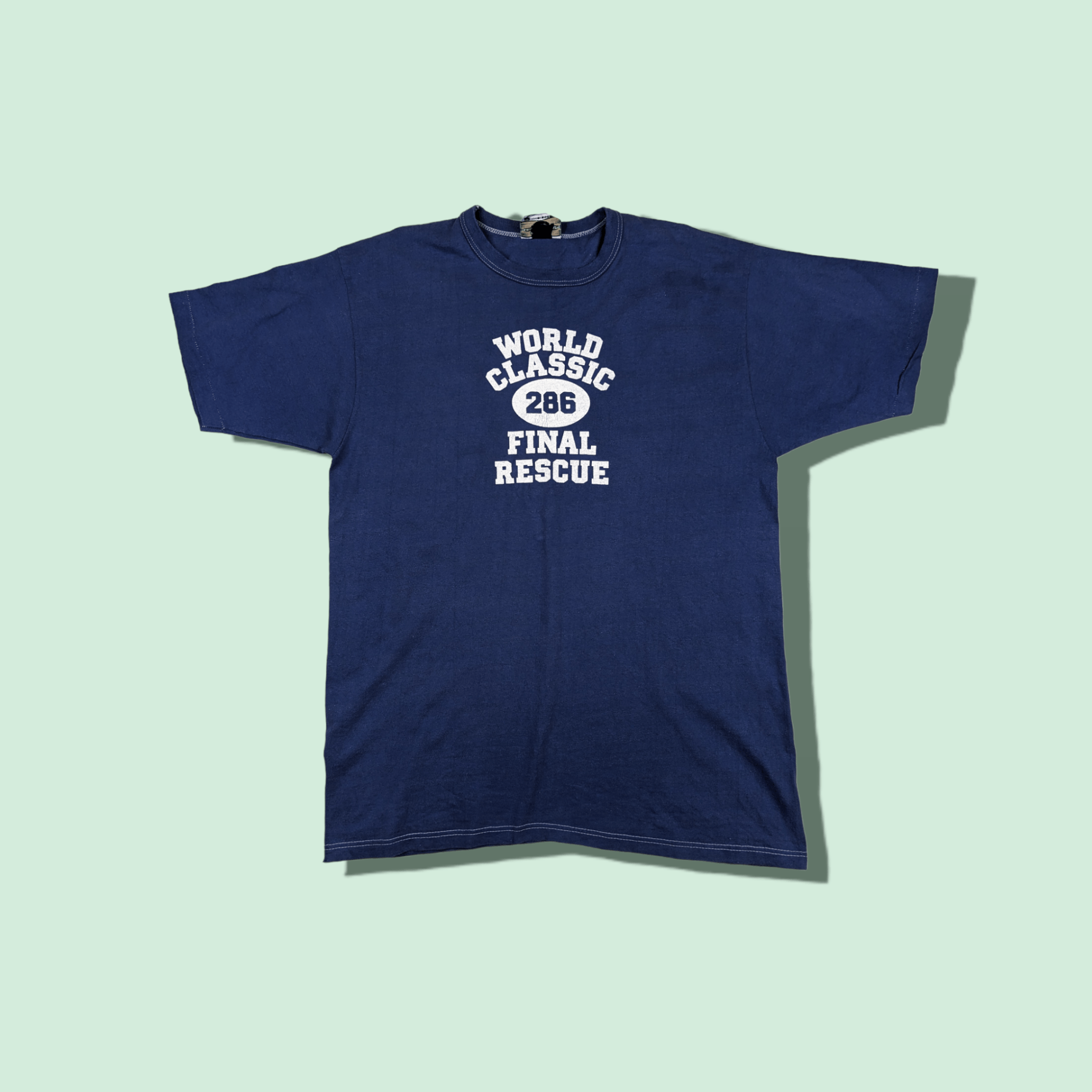 Vintage Vintage 90's WORLD CLASSIC Final Rescue Graphic T-Shirt Size US L / EU 52-54 / 3 - 1 Thumbnail